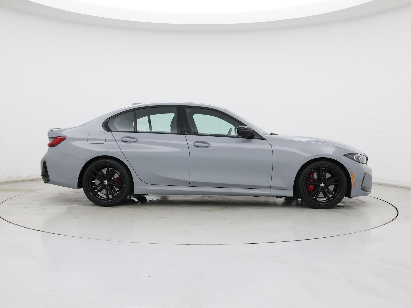 2024 BMW 3 Series 330i - Photo 8