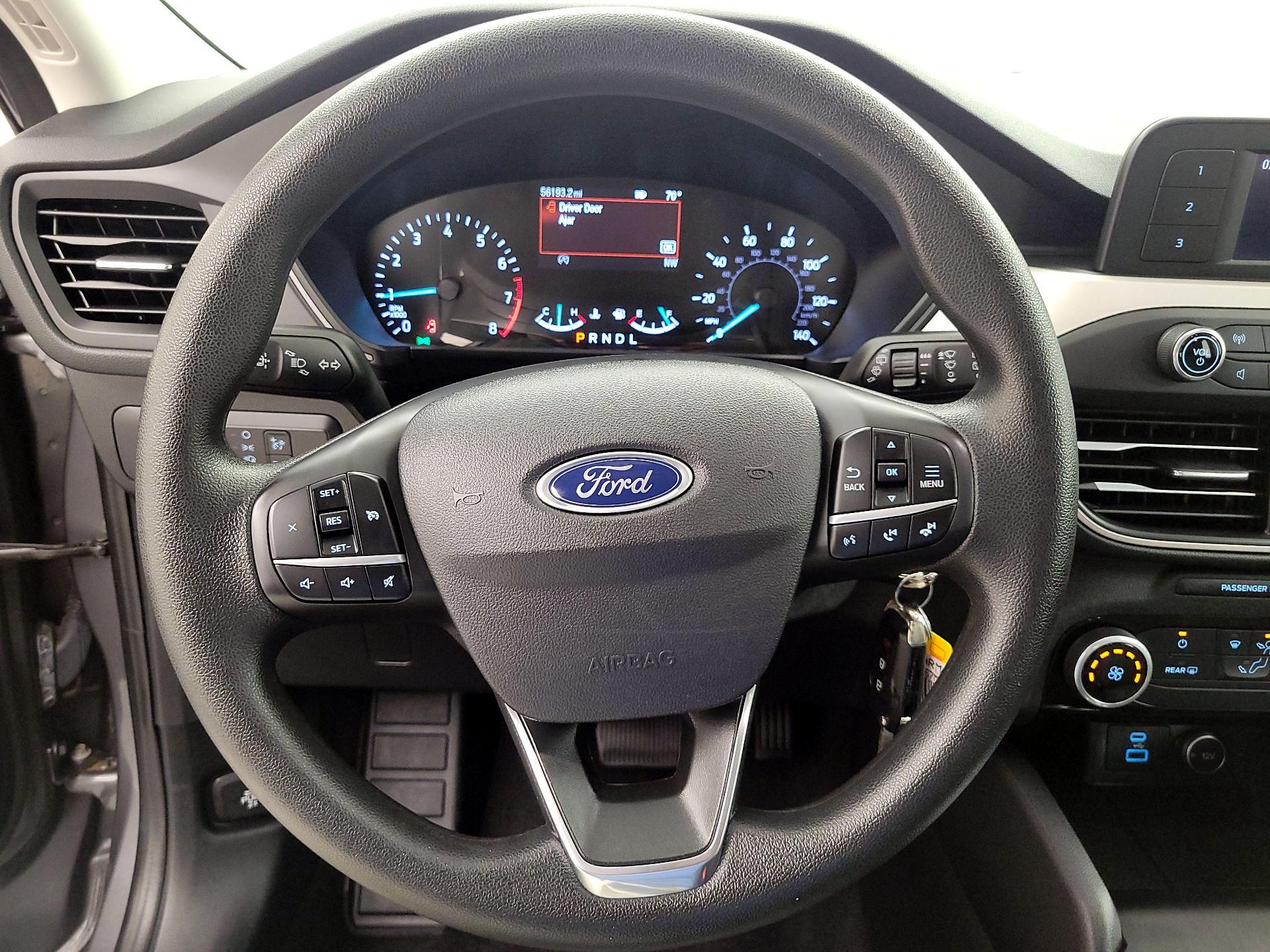 Thumbnail: 2021 Ford Escape - 10