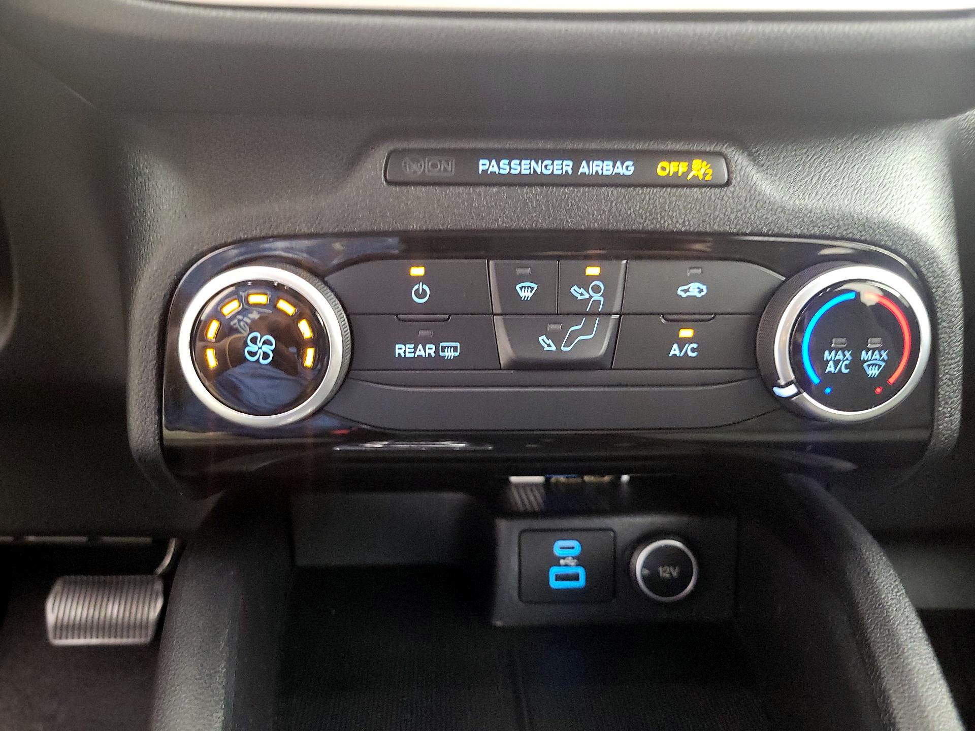 Thumbnail: 2021 Ford Escape - 16