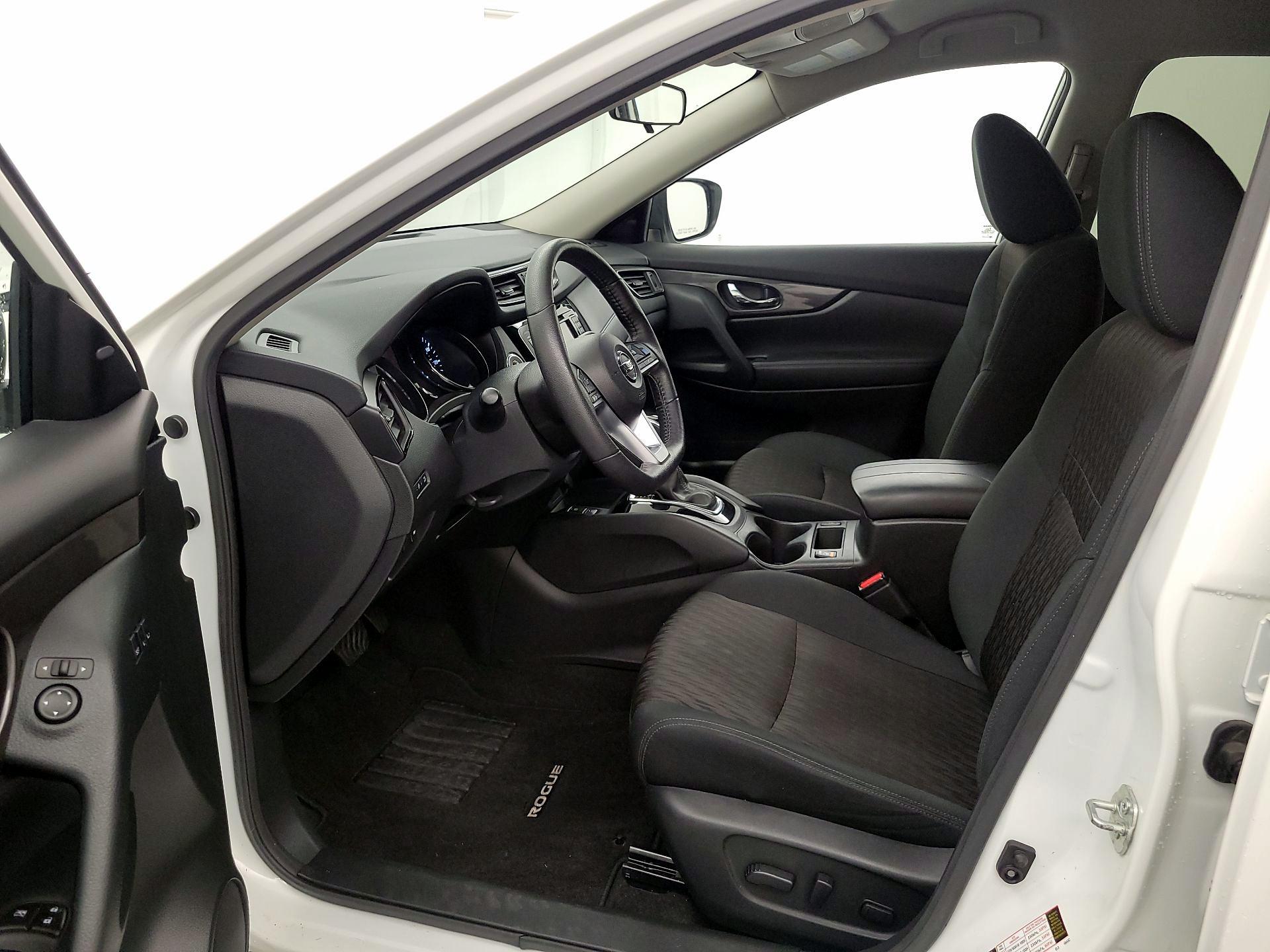 Thumbnail: 2020 Nissan Rogue - 11