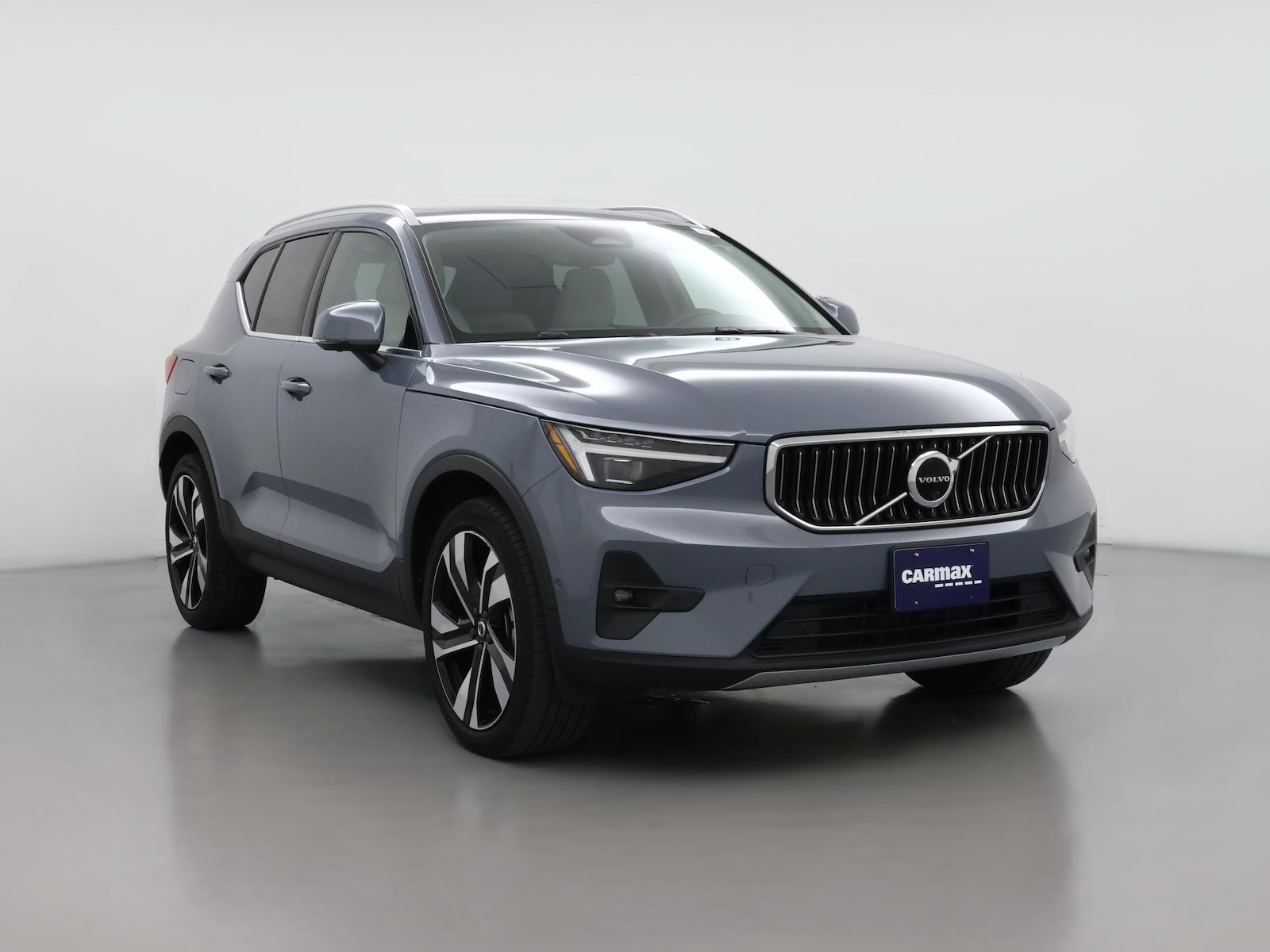 2023 Volvo XC40