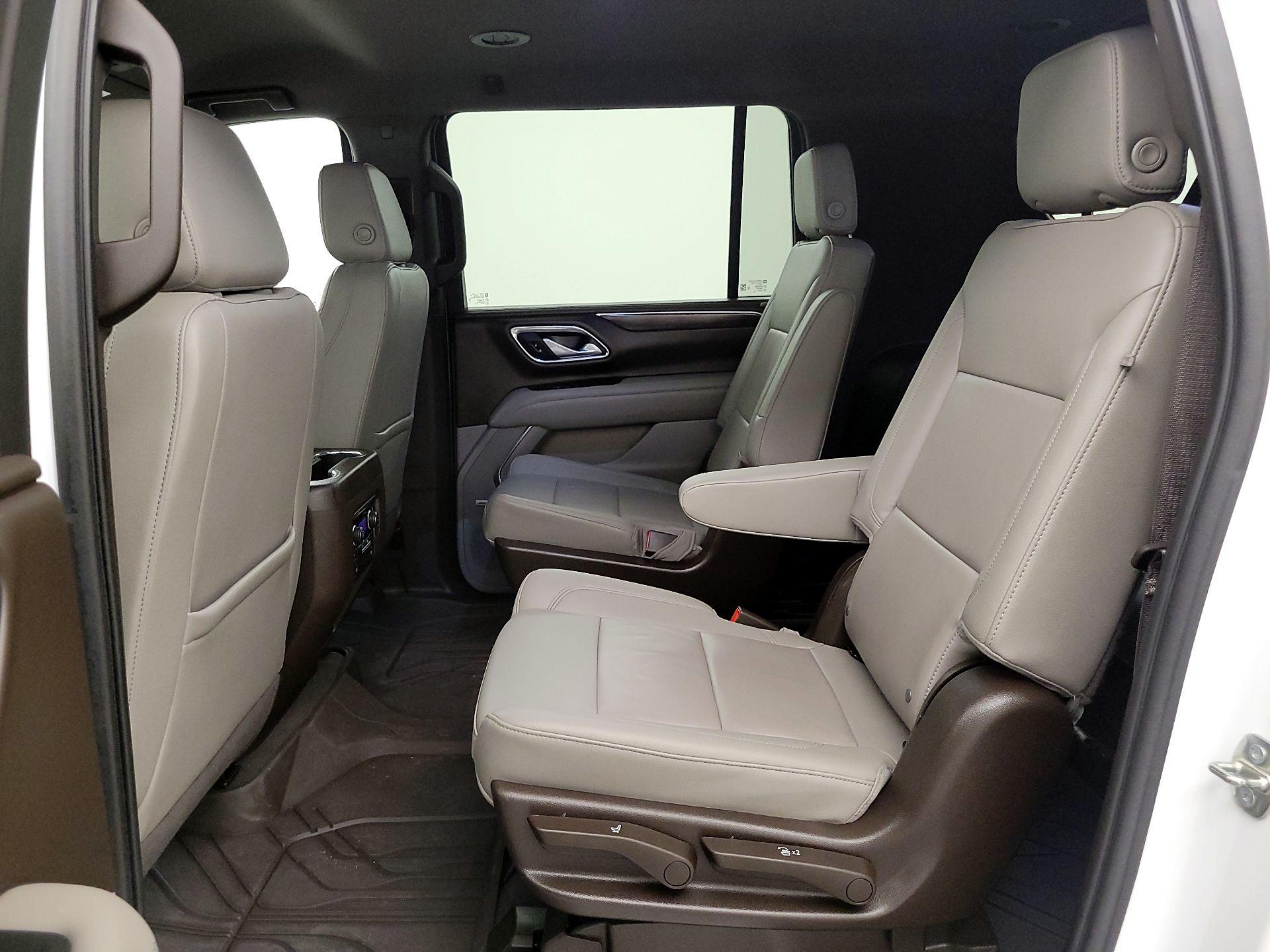 Thumbnail: 2022 Chevrolet Suburban - 19