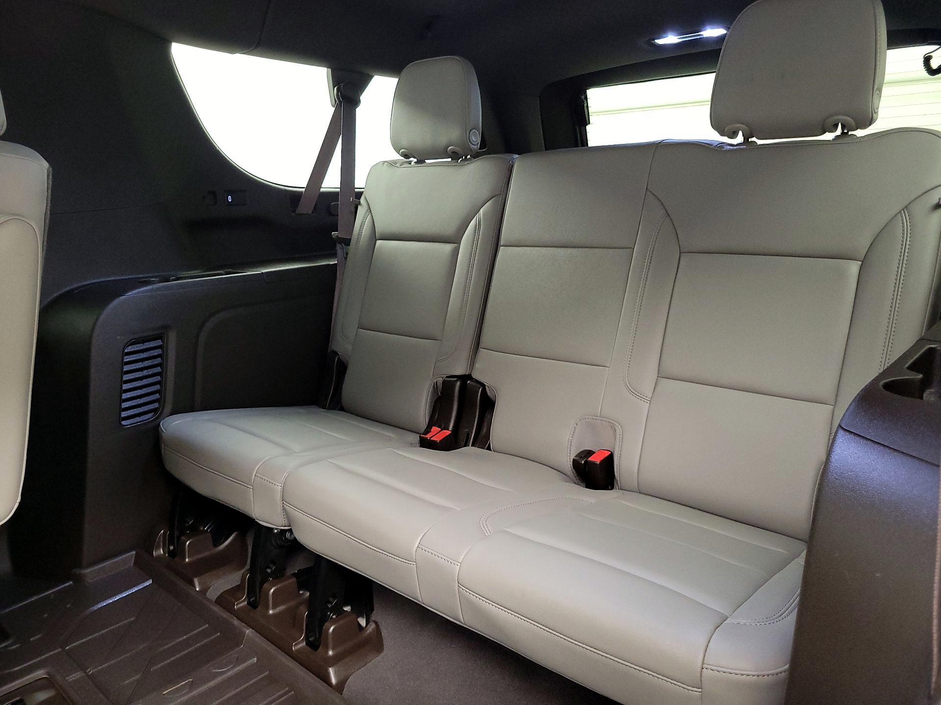 Thumbnail: 2022 Chevrolet Suburban - 20