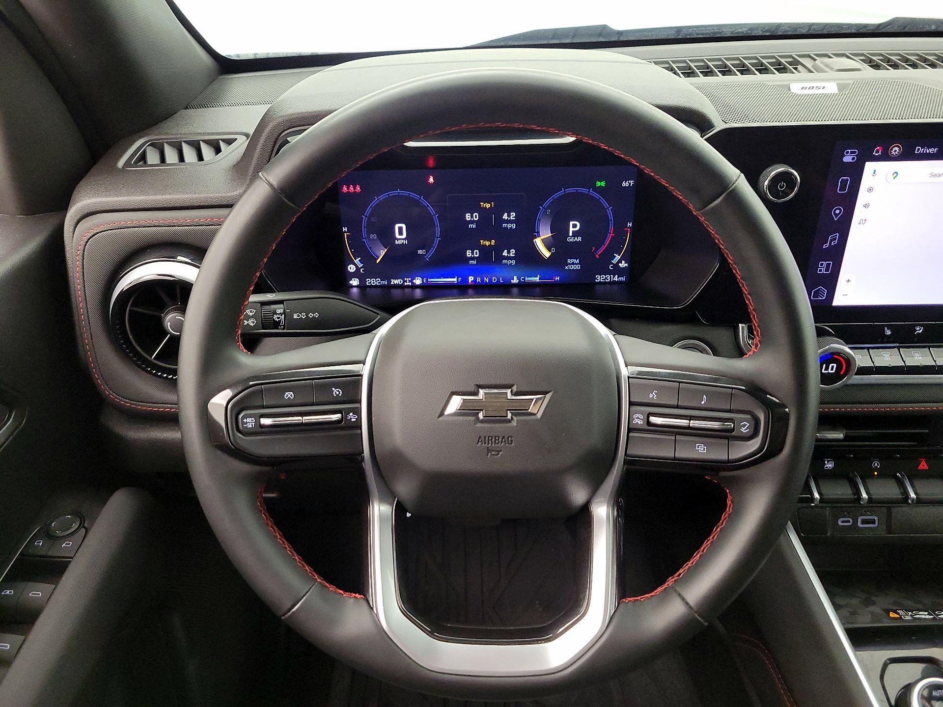 Thumbnail: 2024 Chevrolet Colorado - 10