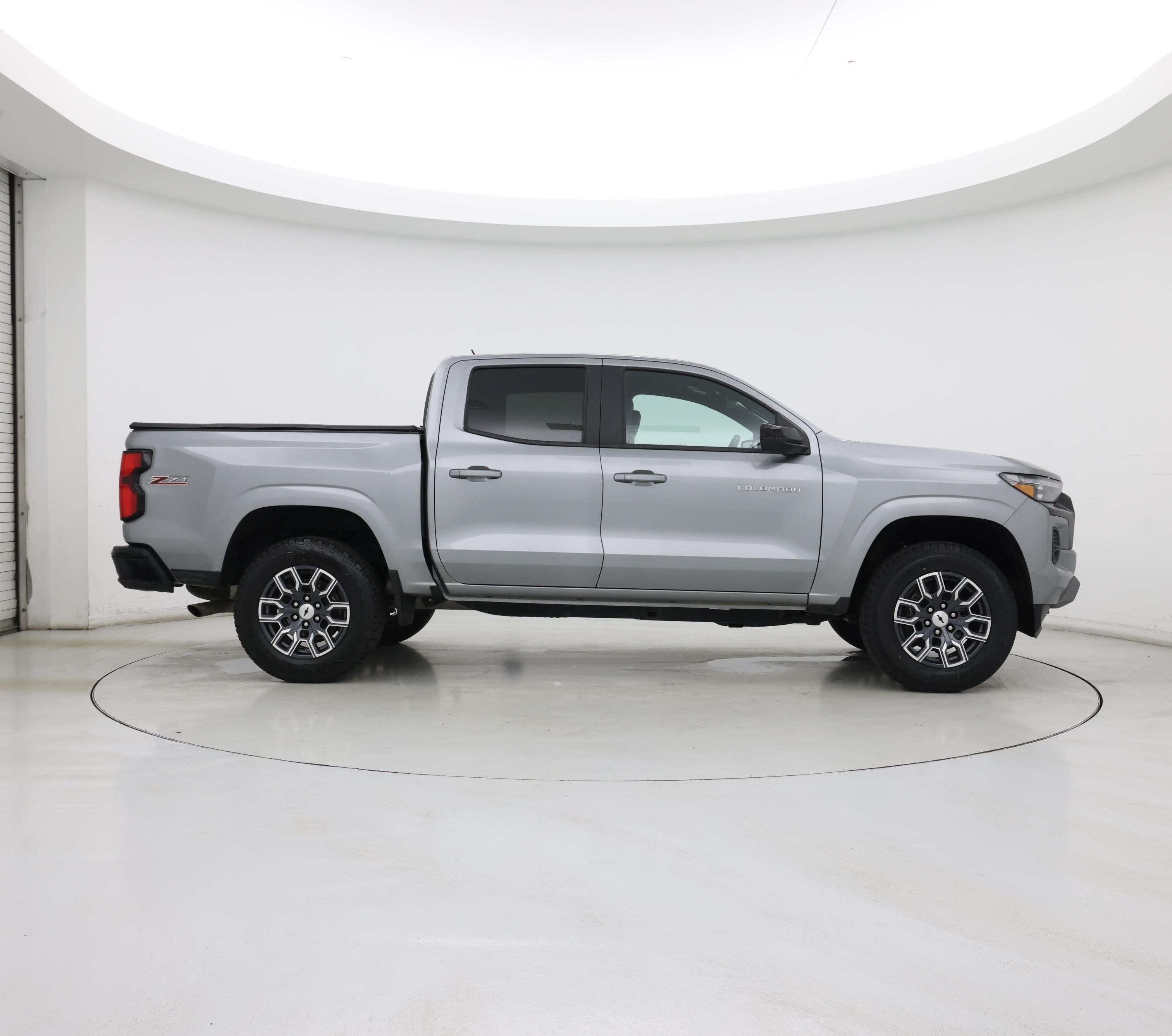 Thumbnail: 2024 Chevrolet Colorado - 7