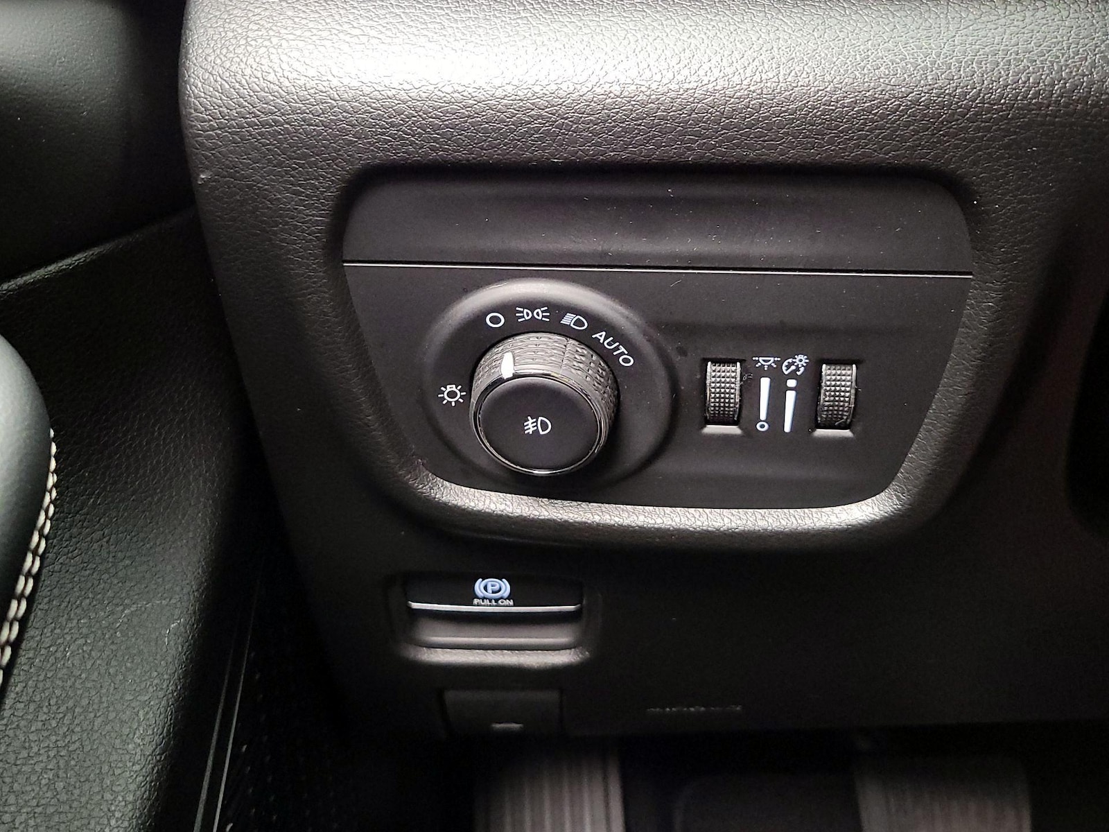 2023 Jeep Grand Cherokee Limited - Photo 14