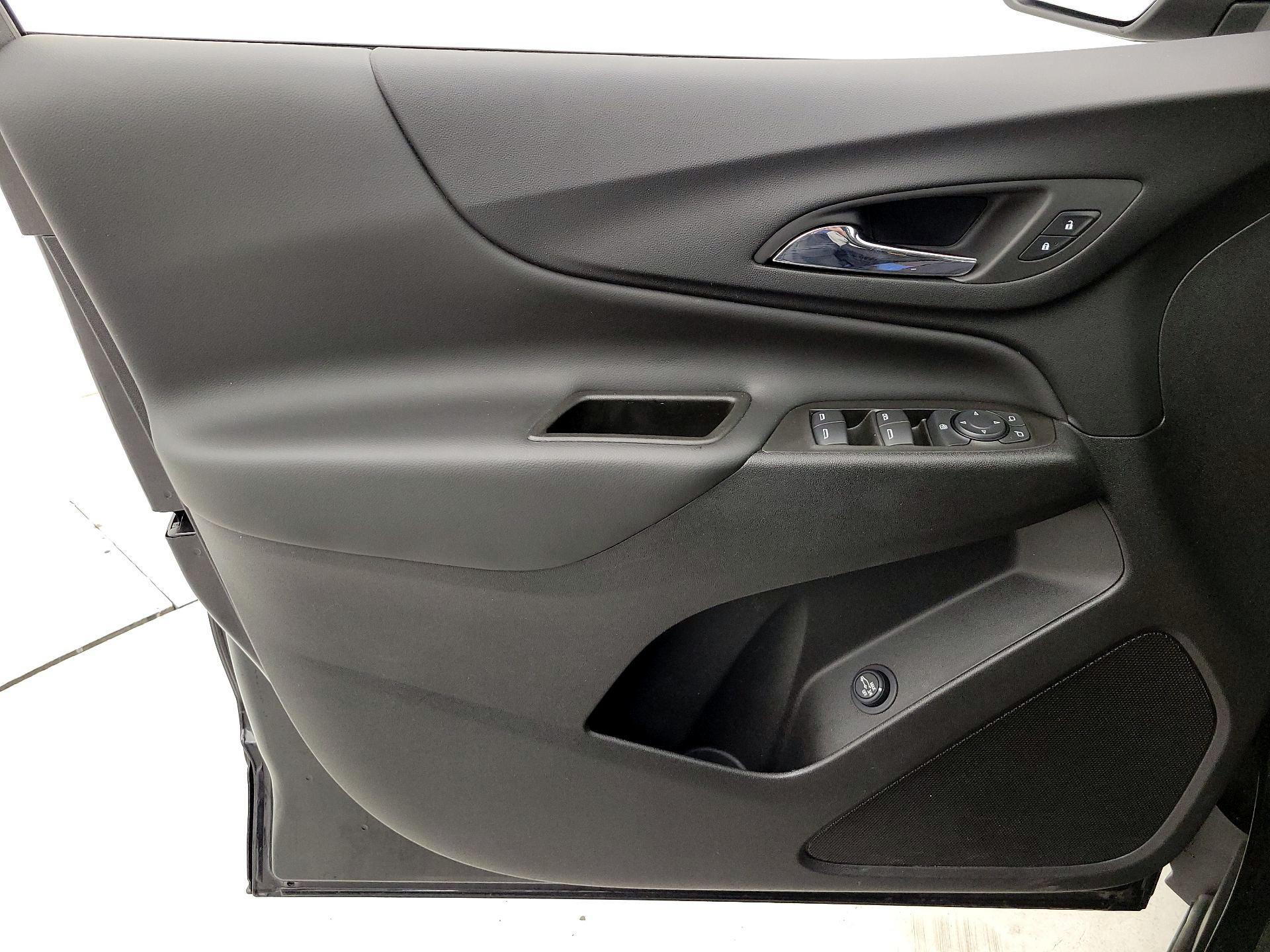 Thumbnail: 2023 Chevrolet Equinox - 12