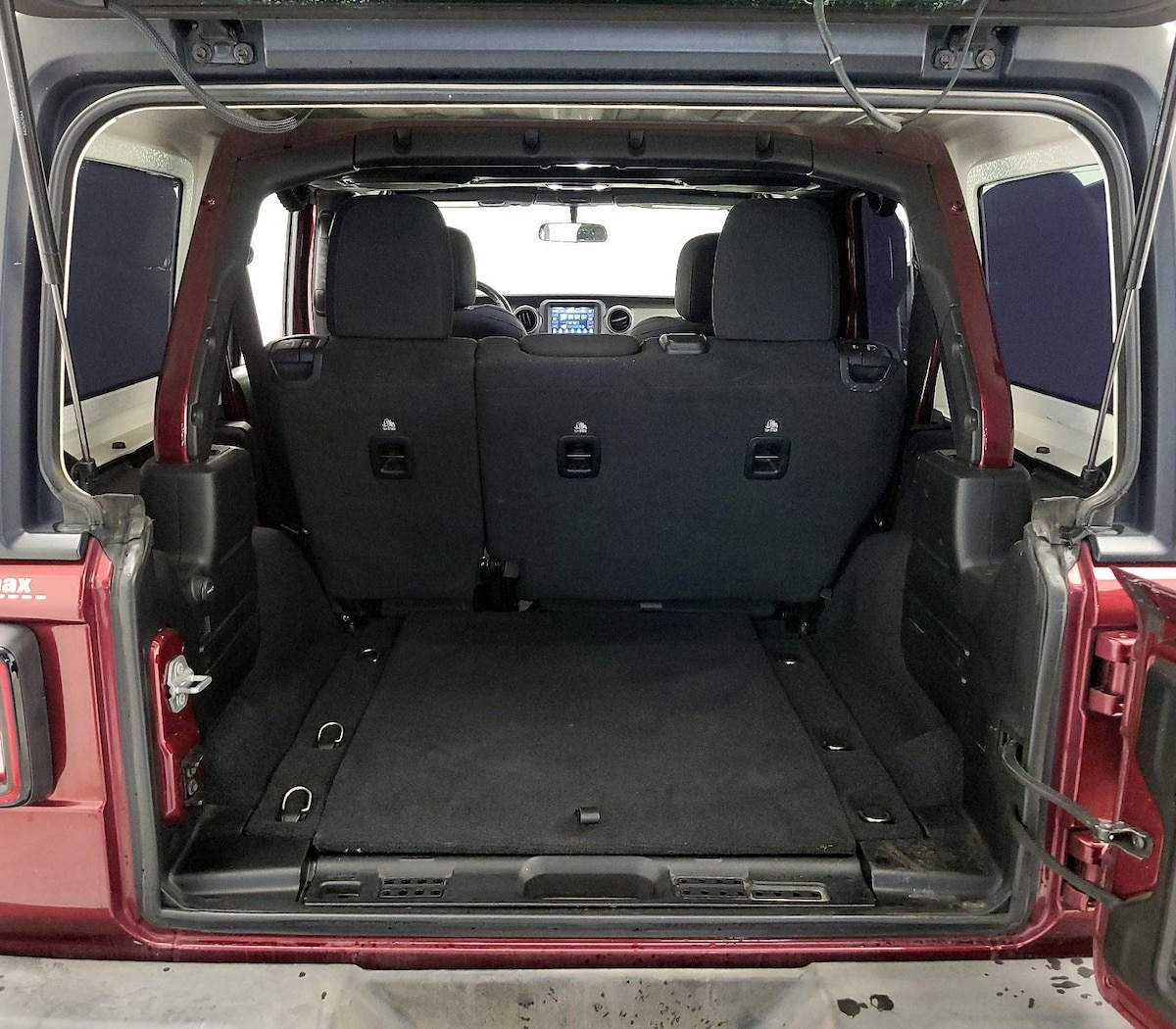 Trunk/Cargo (Seats Up)