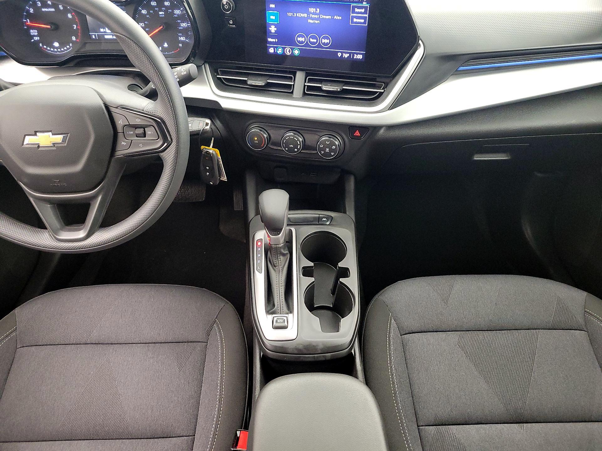 Thumbnail: 2024 Chevrolet Trax - 18