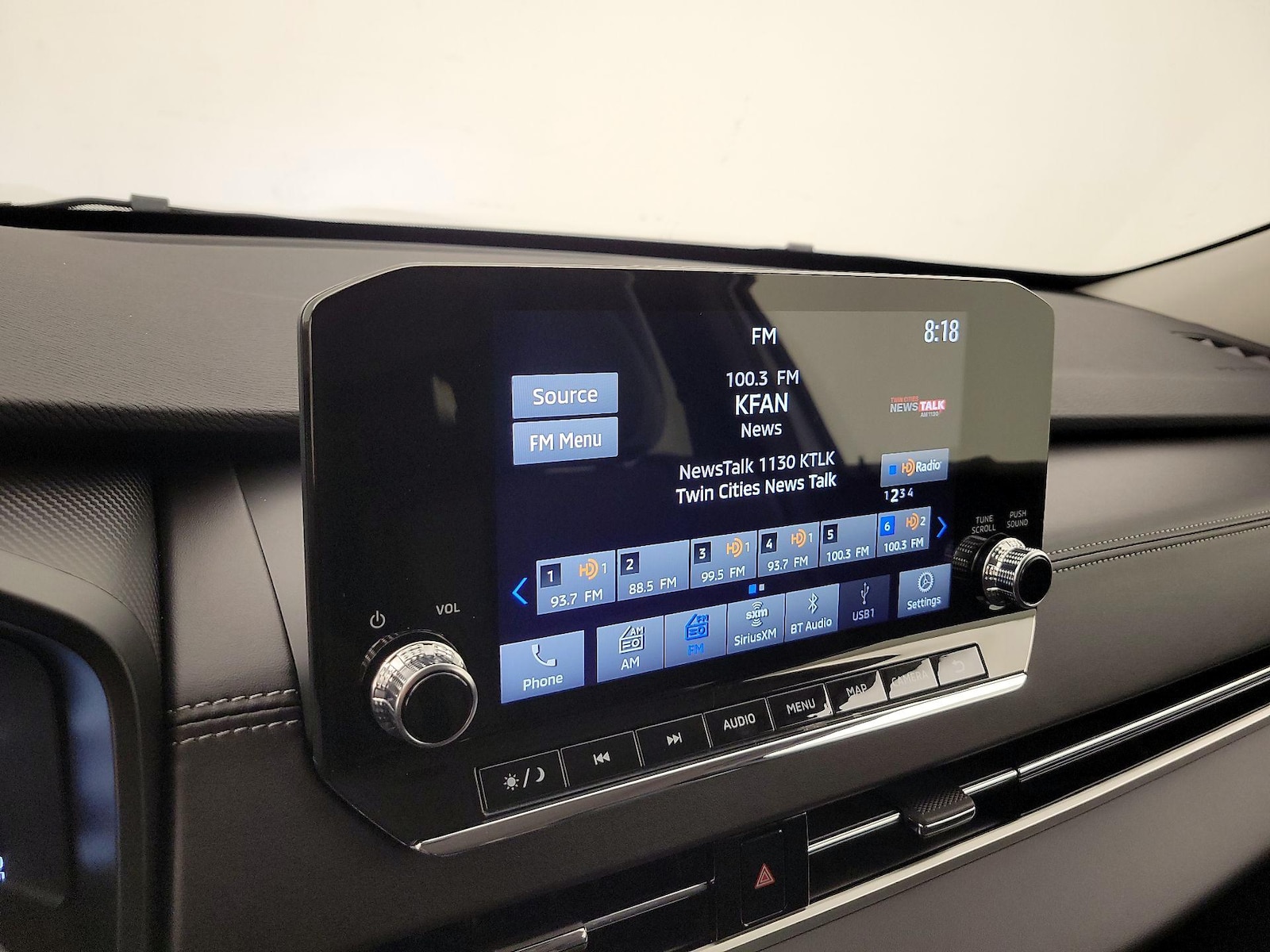 2025 Mitsubishi Outlander Plug-in Hybrid SE - Photo 17