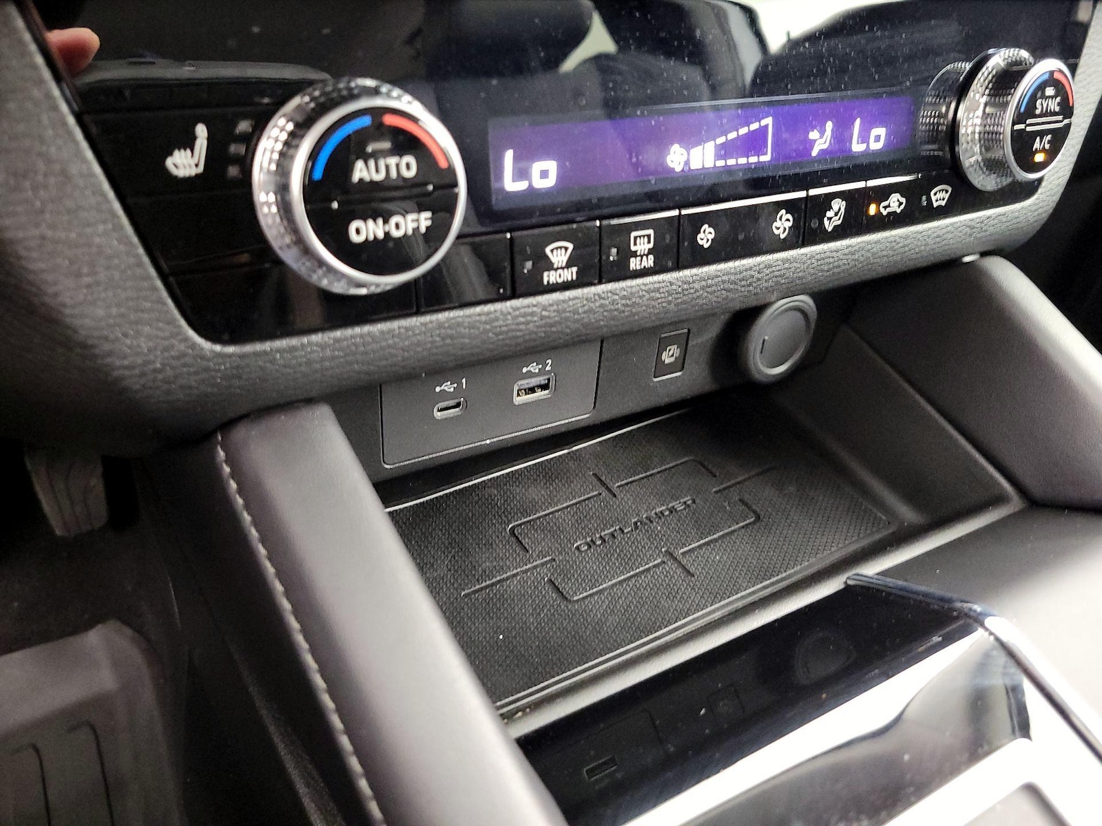 2025 Mitsubishi Outlander Plug-in Hybrid SE - Photo 20