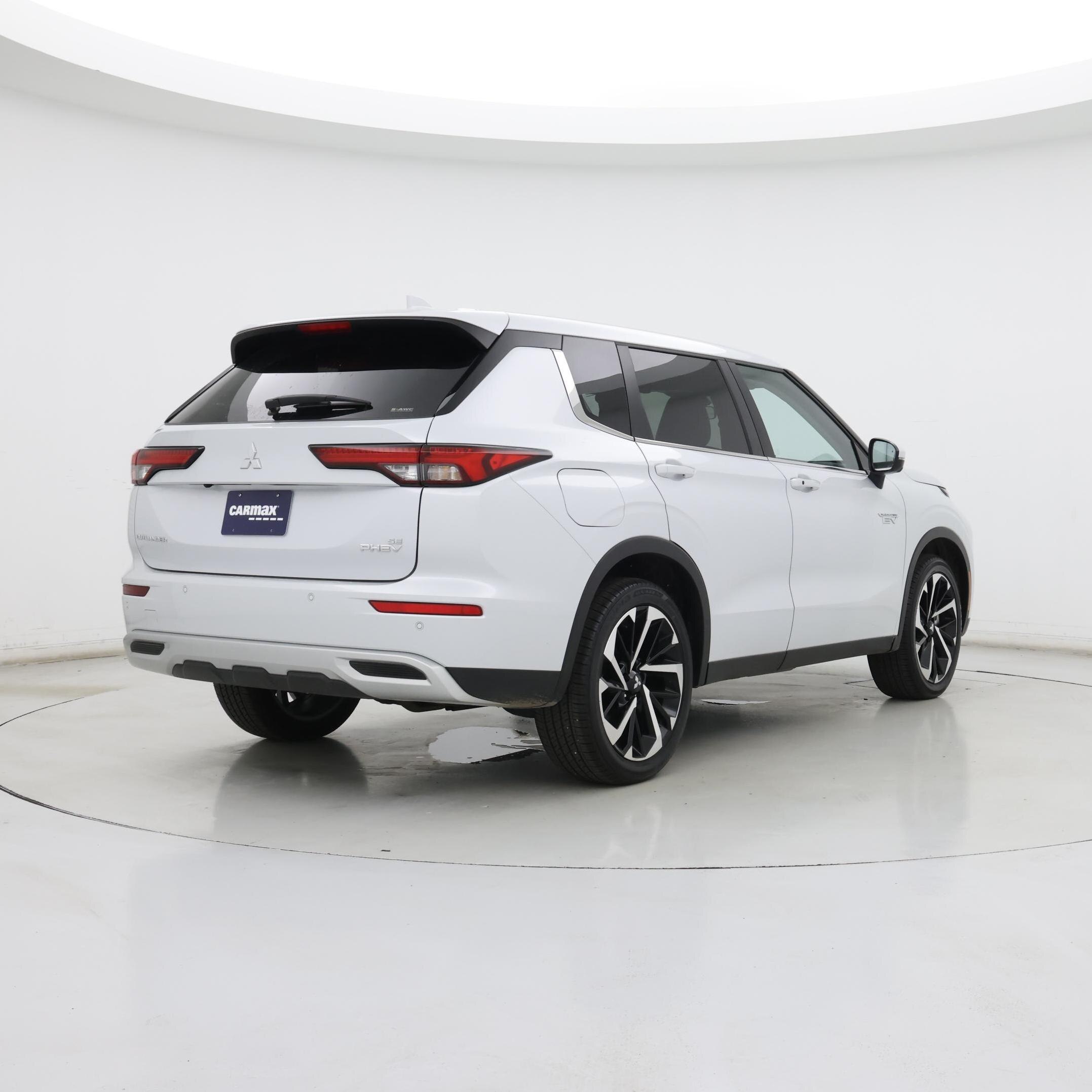 Thumbnail: 2025 Mitsubishi Outlander - 8