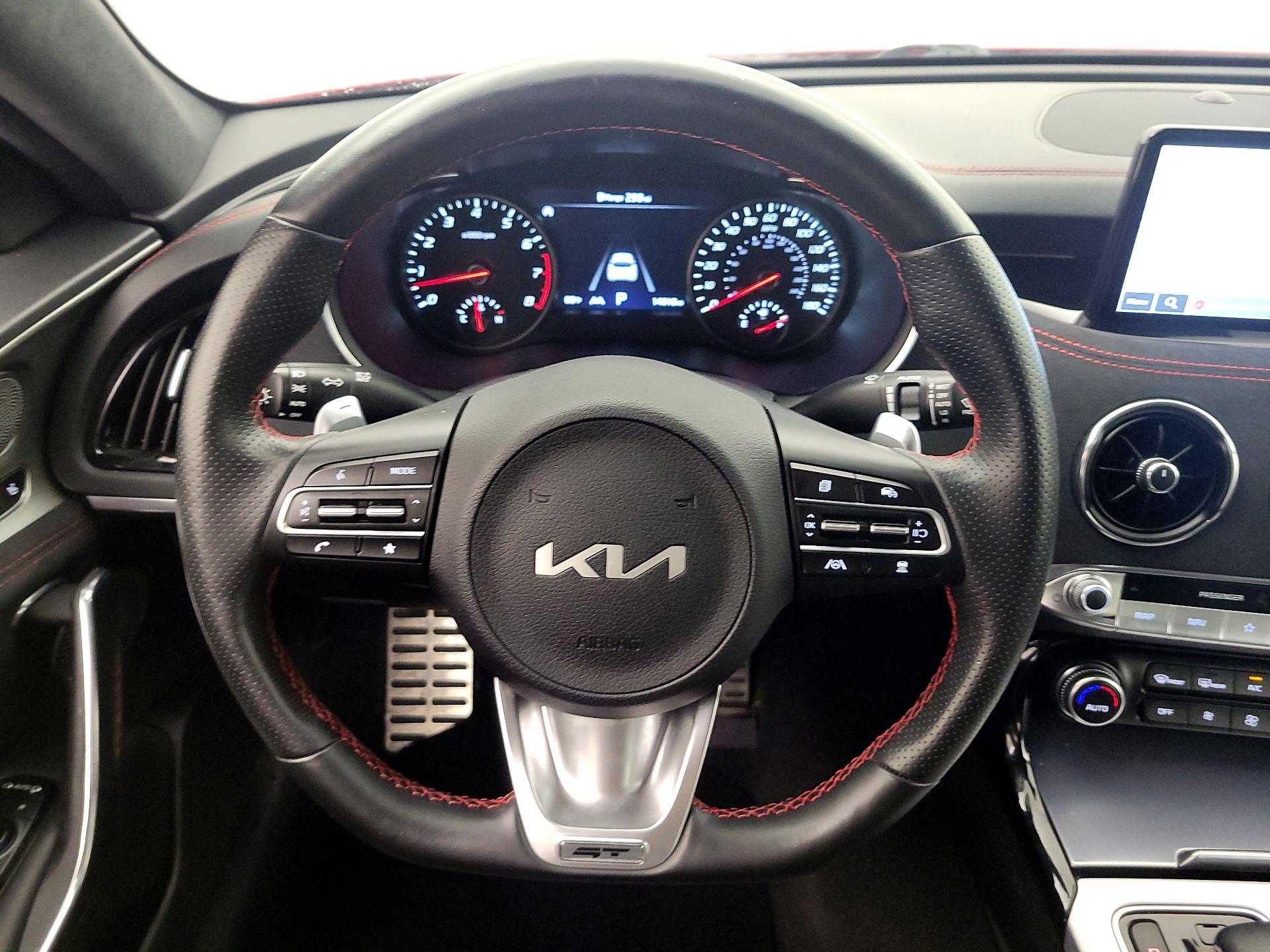 Thumbnail: 2023 Kia Stinger - 10