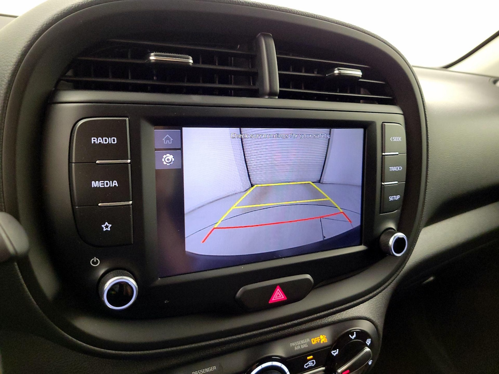 2024 Kia Soul LX - Photo 15