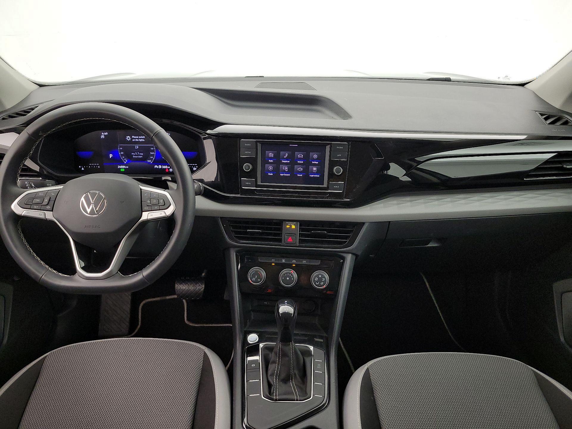 Thumbnail: 2023 Volkswagen Taos - 9