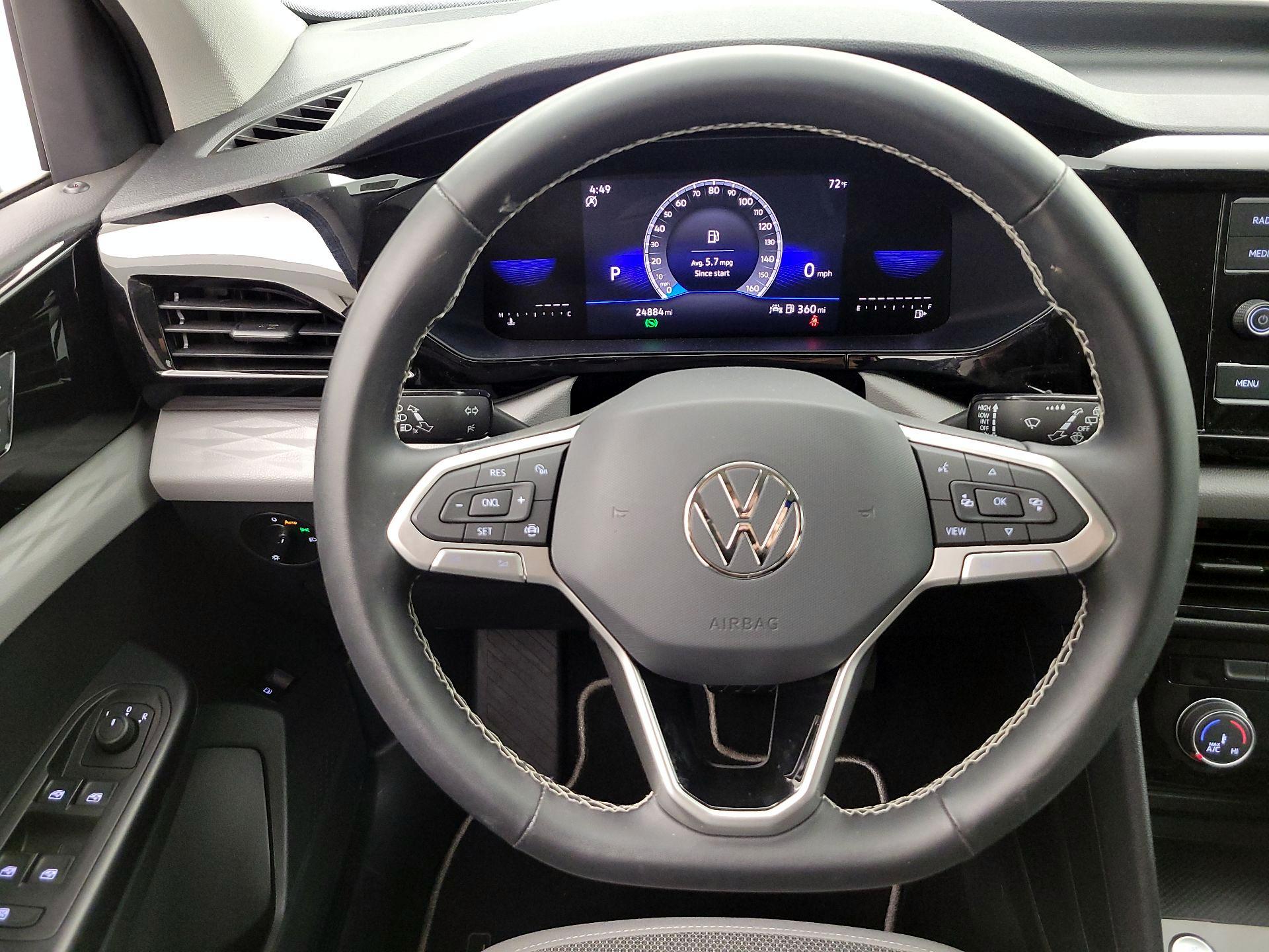 Thumbnail: 2023 Volkswagen Taos - 10