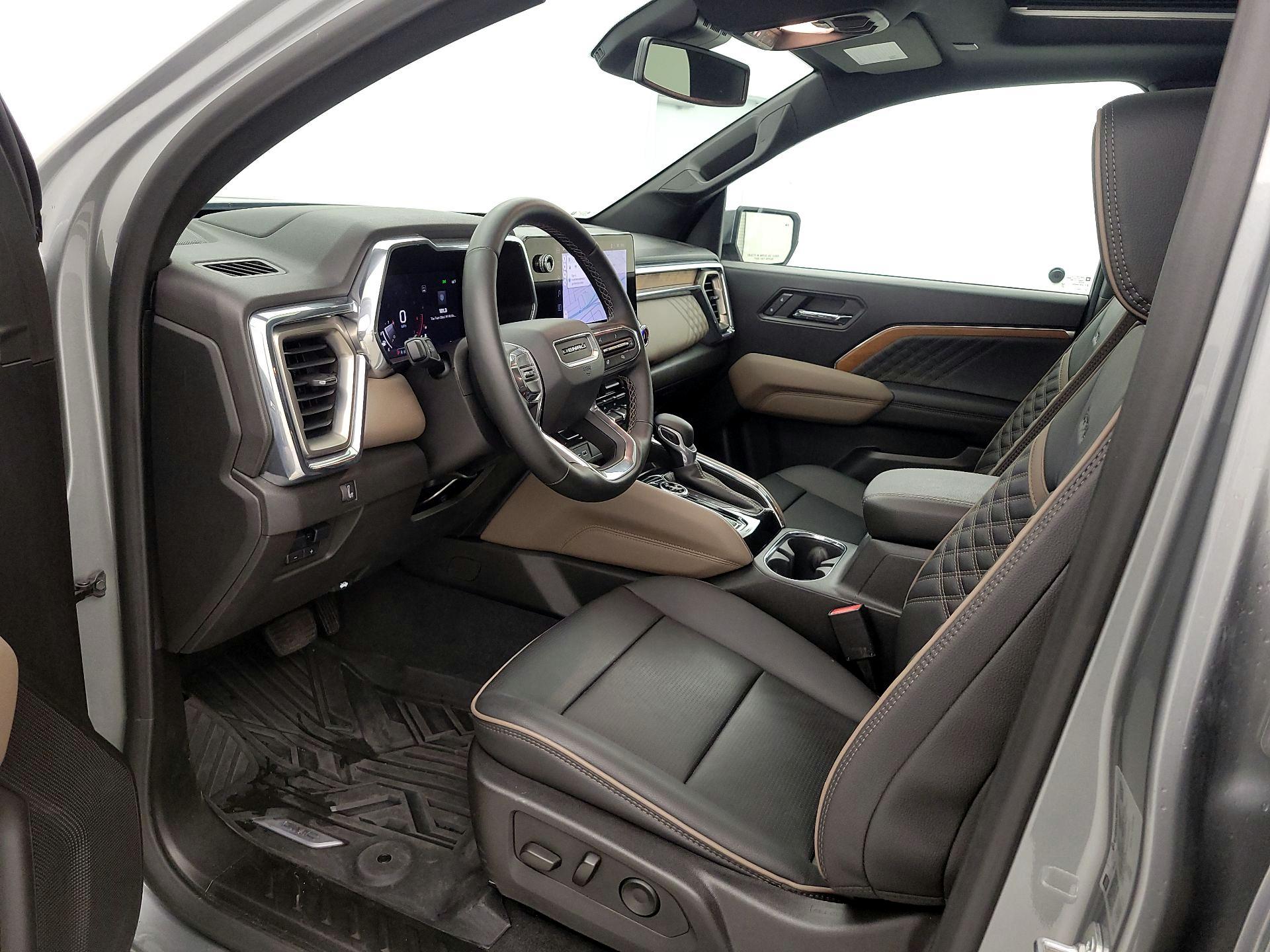 Thumbnail: 2025 GMC Canyon - 11