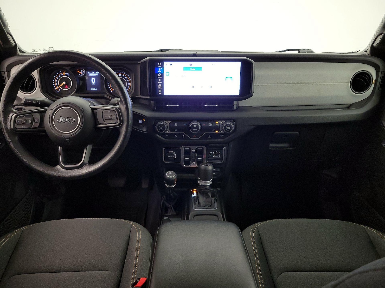 2025 Jeep Gladiator Nighthawk - Photo 10