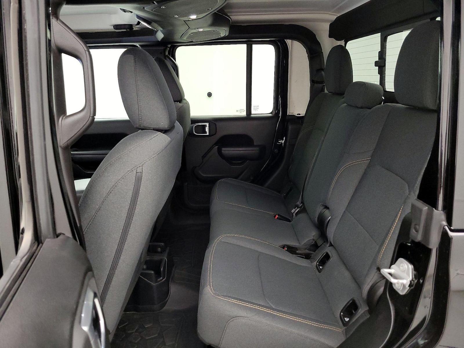 2025 Jeep Gladiator Nighthawk - Photo 20