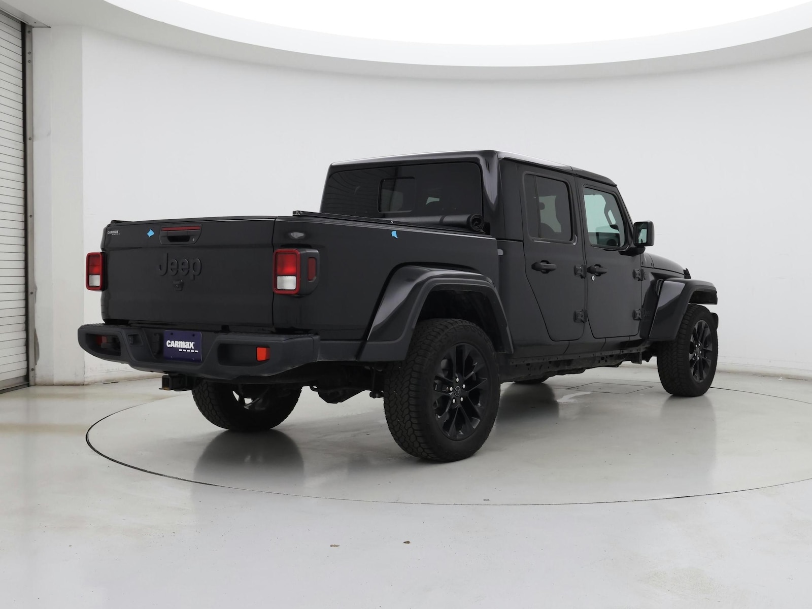 2025 Jeep Gladiator Nighthawk - Photo 9