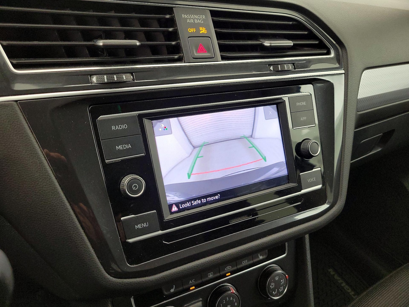 2023 Volkswagen Tiguan S - Photo 15