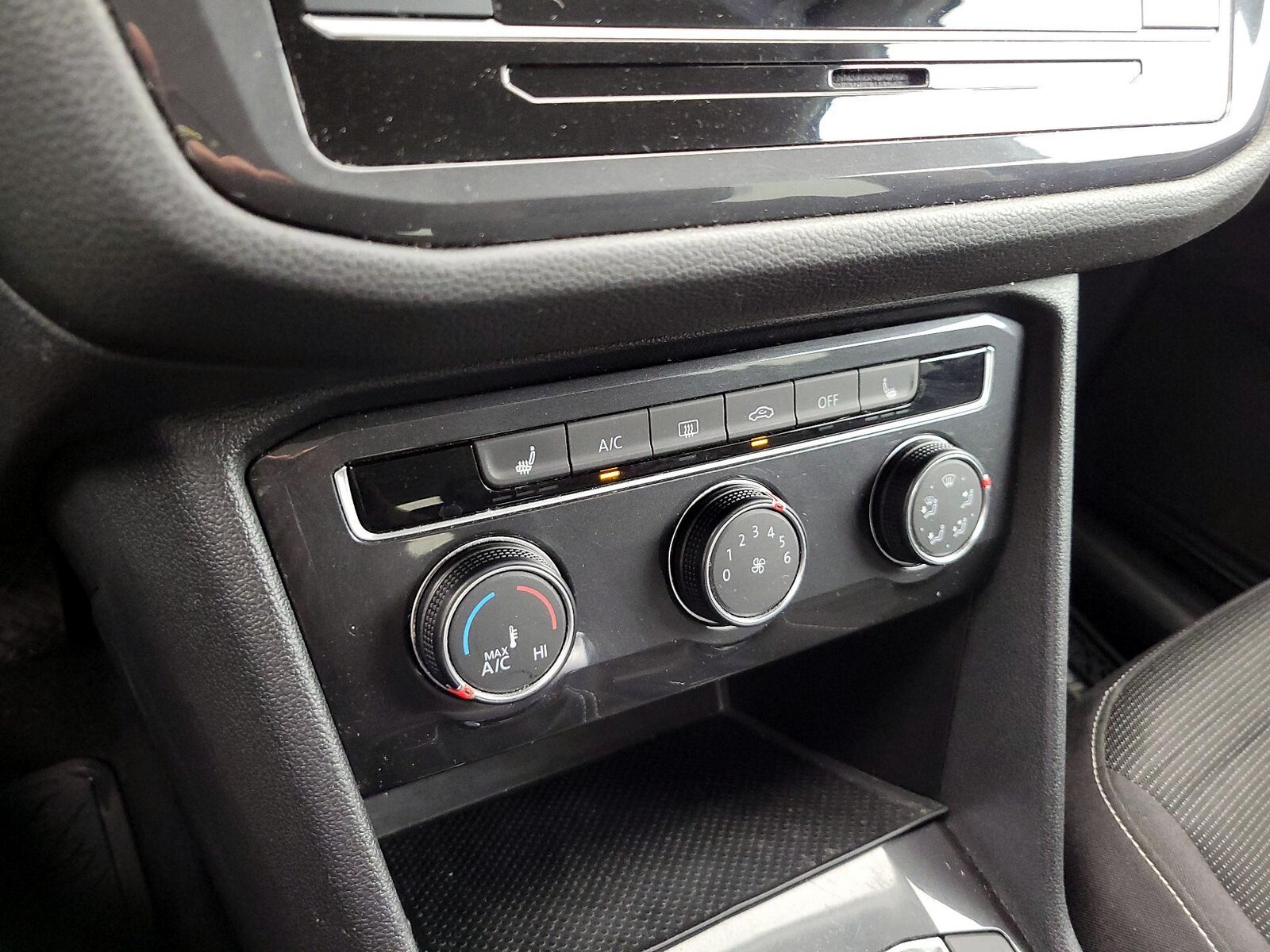 2023 Volkswagen Tiguan S - Photo 17