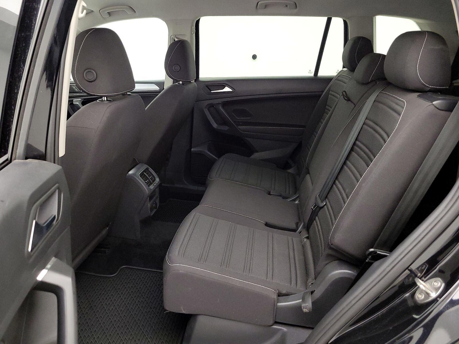 2023 Volkswagen Tiguan S - Photo 20