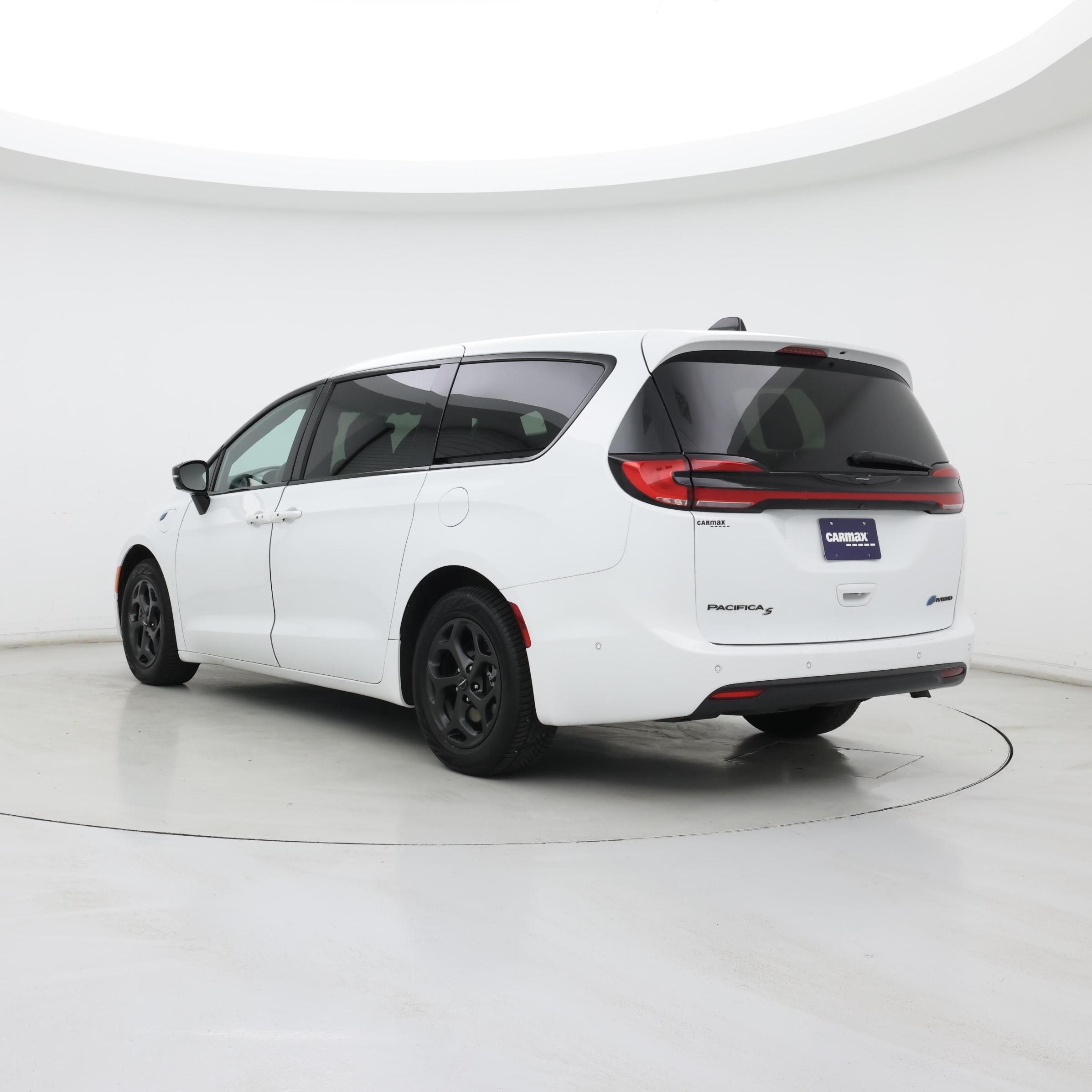 Thumbnail: 2023 Chrysler Pacifica - 2