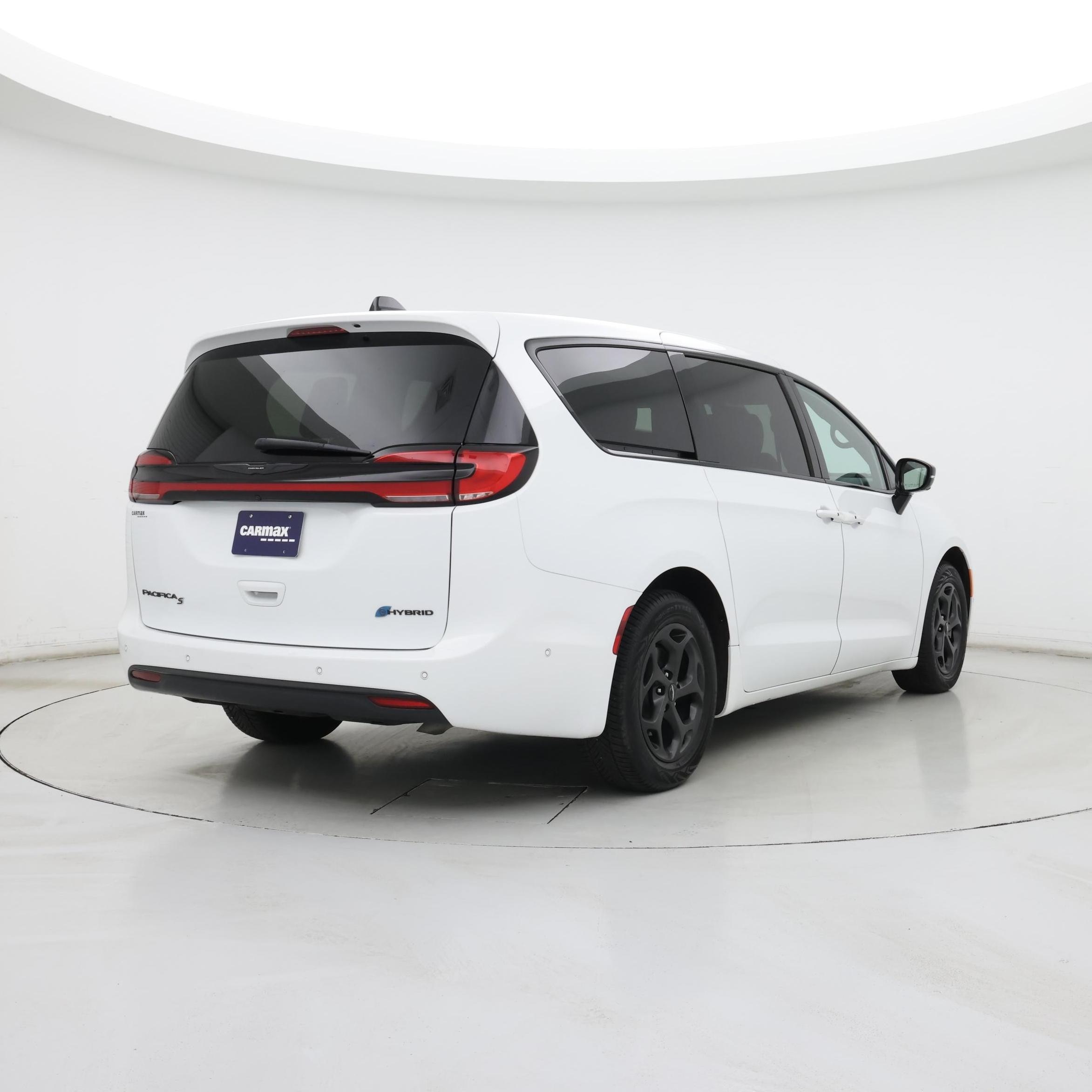 Thumbnail: 2023 Chrysler Pacifica - 8