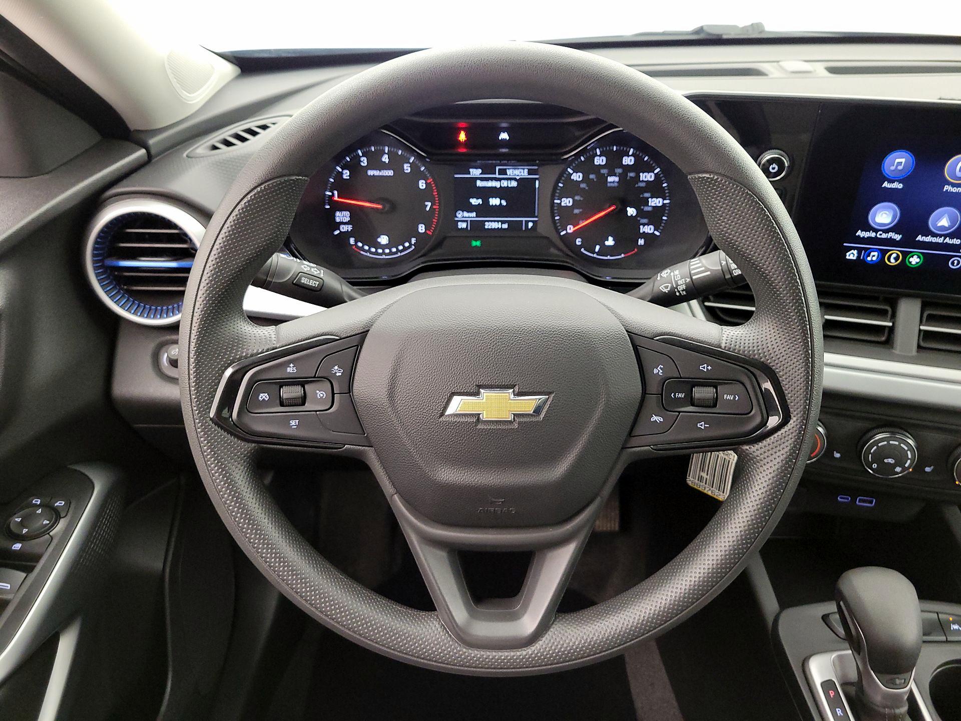 Thumbnail: 2024 Chevrolet Trax - 10