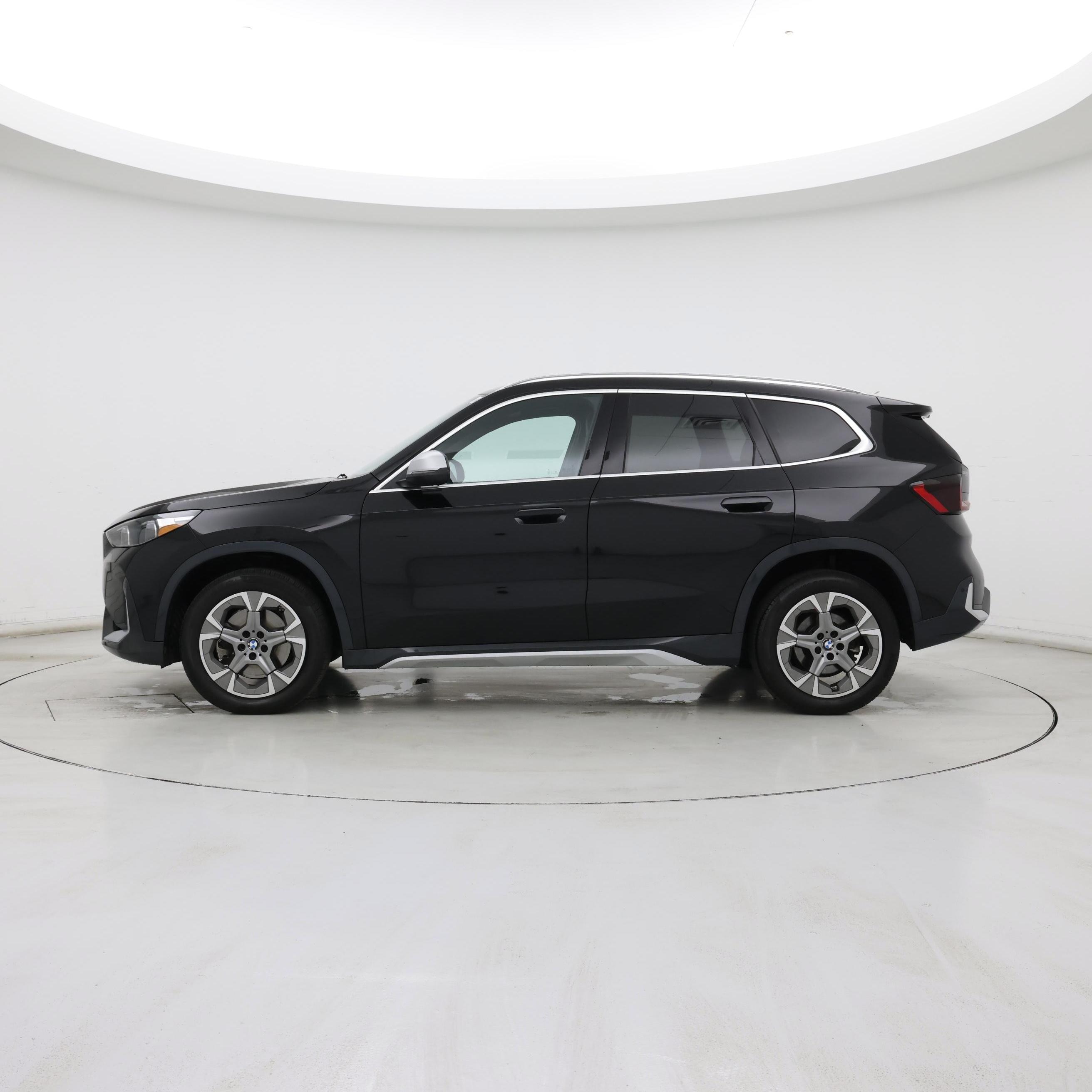 Thumbnail: 2024 BMW X1 - 3