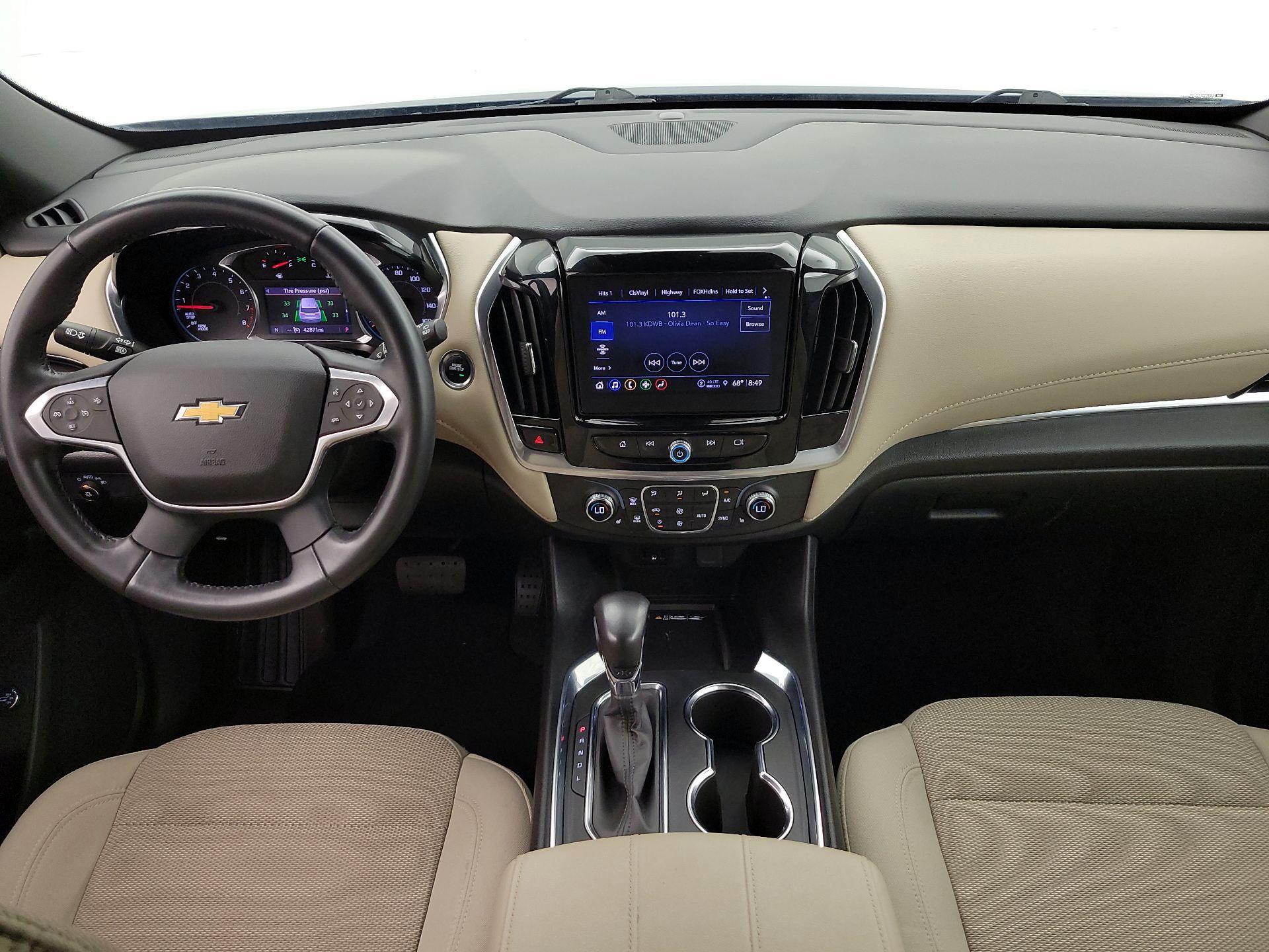 Thumbnail: 2022 Chevrolet Traverse - 9