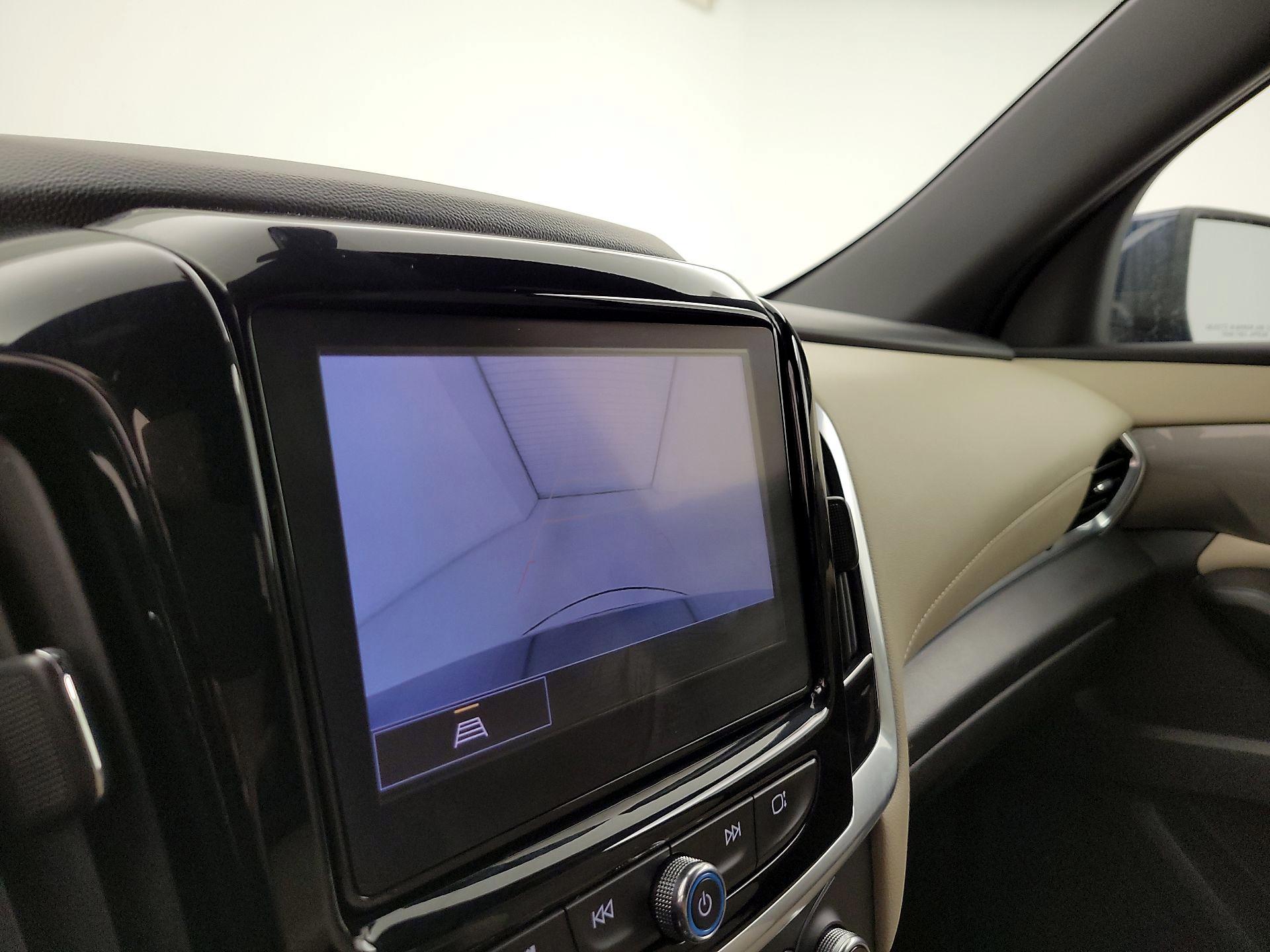 Thumbnail: 2022 Chevrolet Traverse - 14