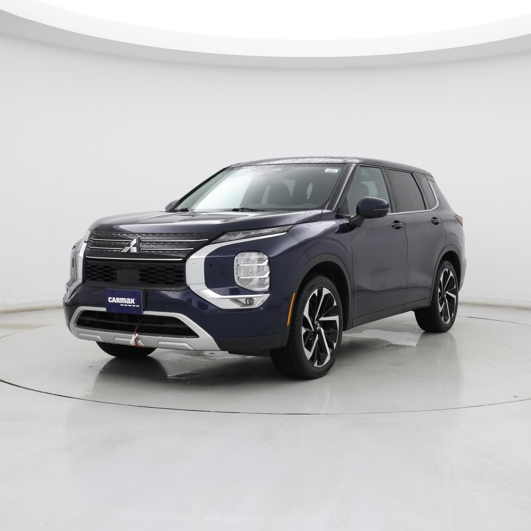 Thumbnail: 2024 Mitsubishi Outlander - 4