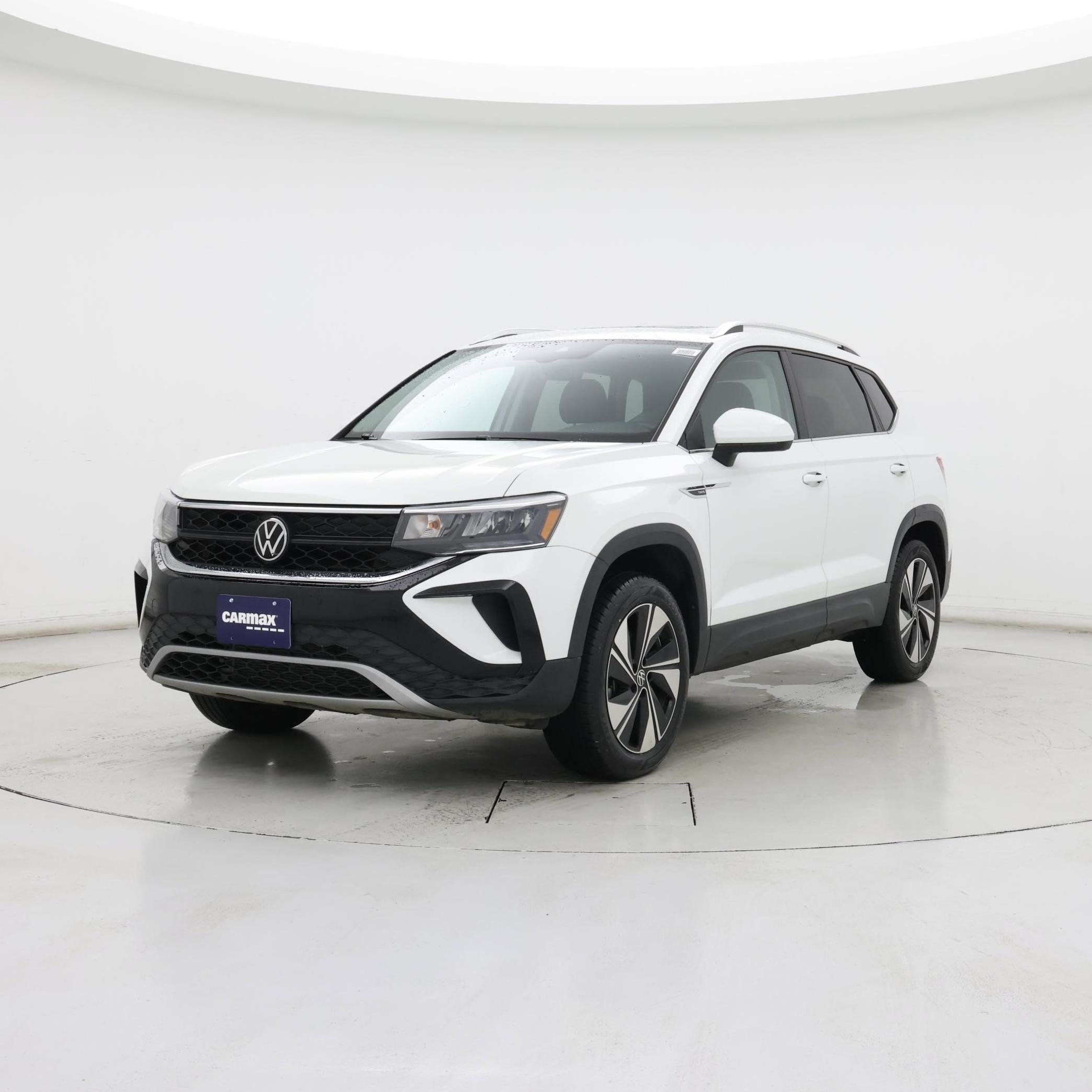 Thumbnail: 2023 Volkswagen Taos - 4