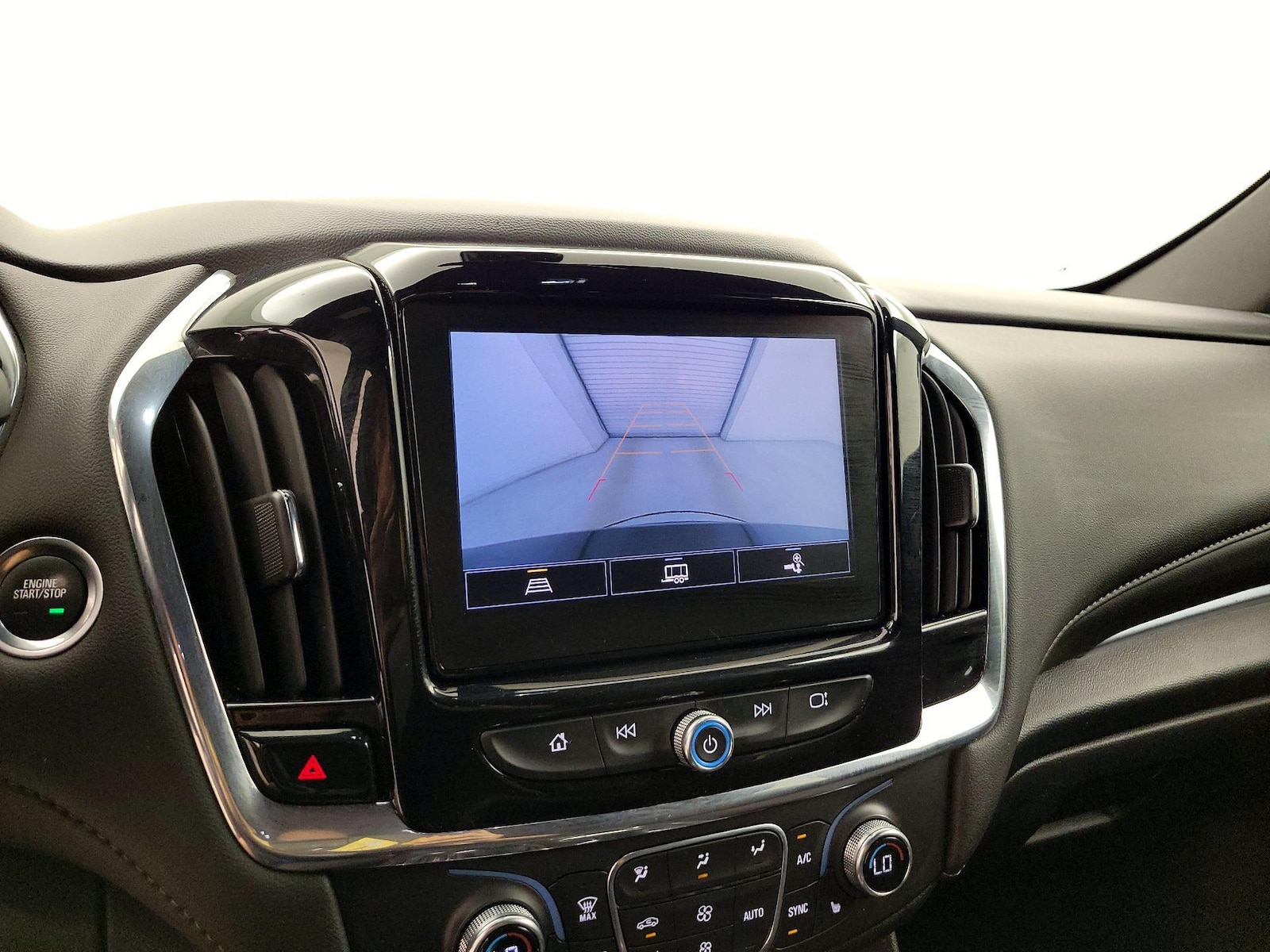 2023 Chevrolet Traverse 1LT - Photo 16