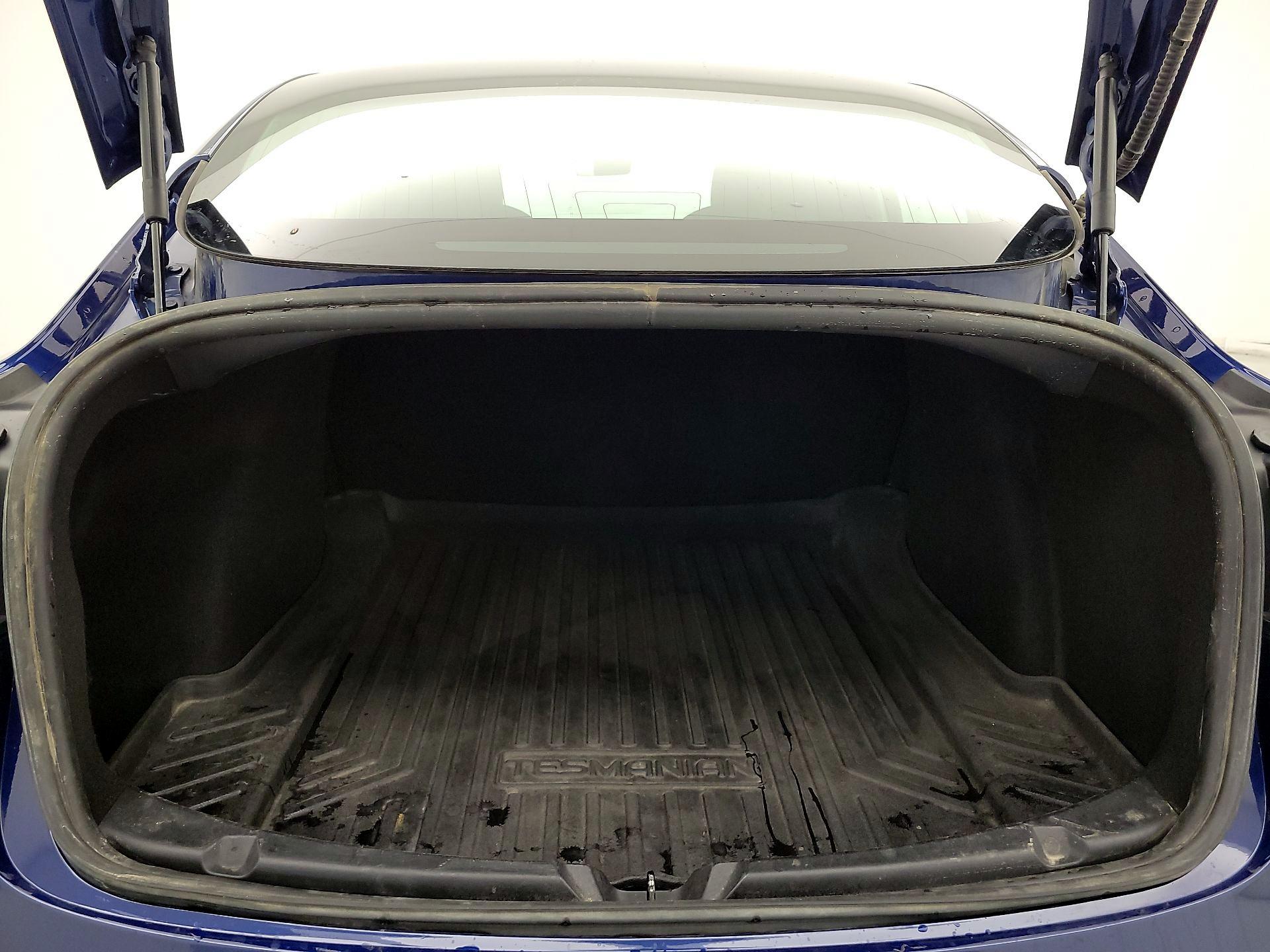 Thumbnail: 2019 Tesla Model 3 - 20