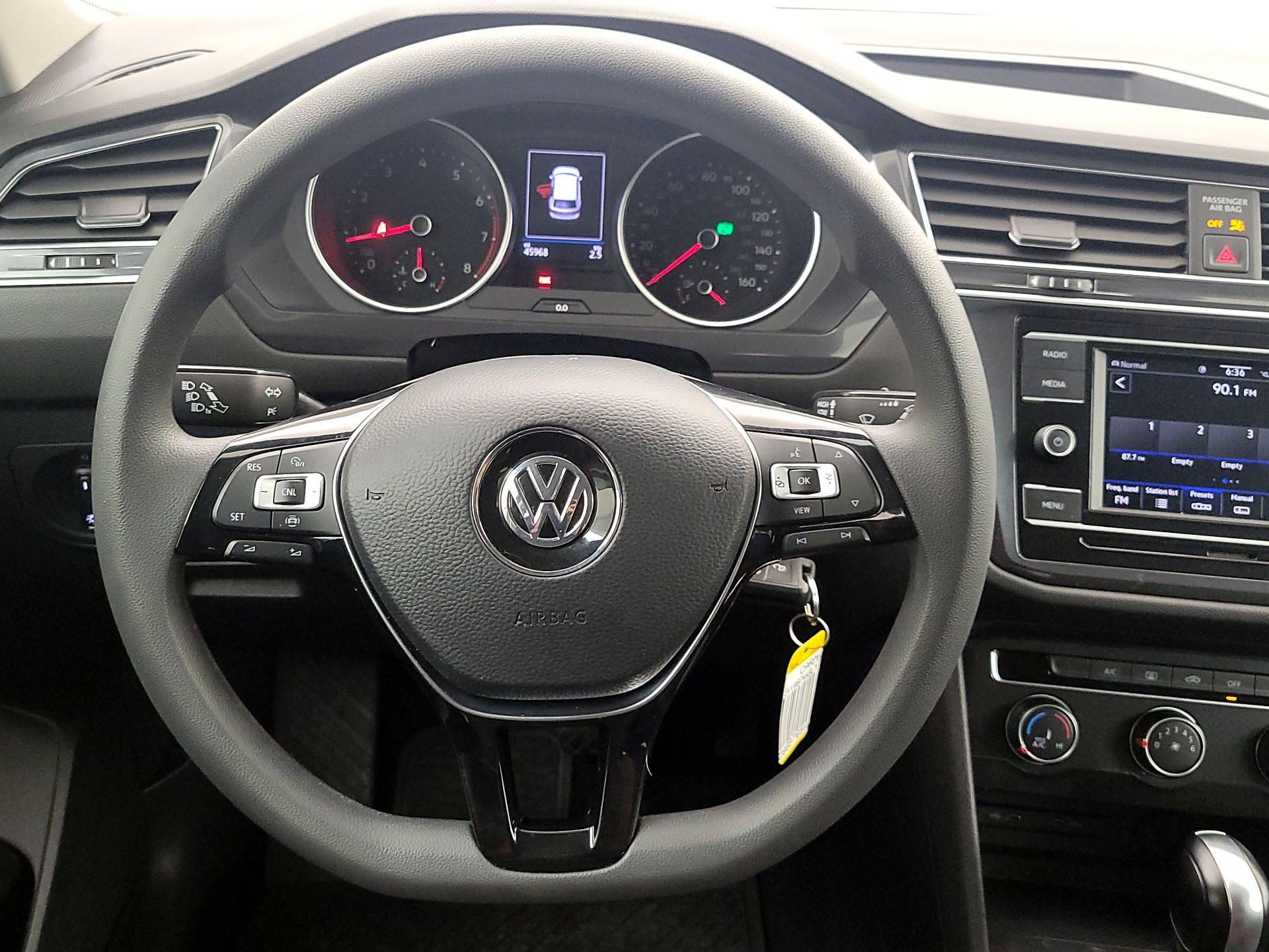 Thumbnail: 2020 Volkswagen Tiguan - 10