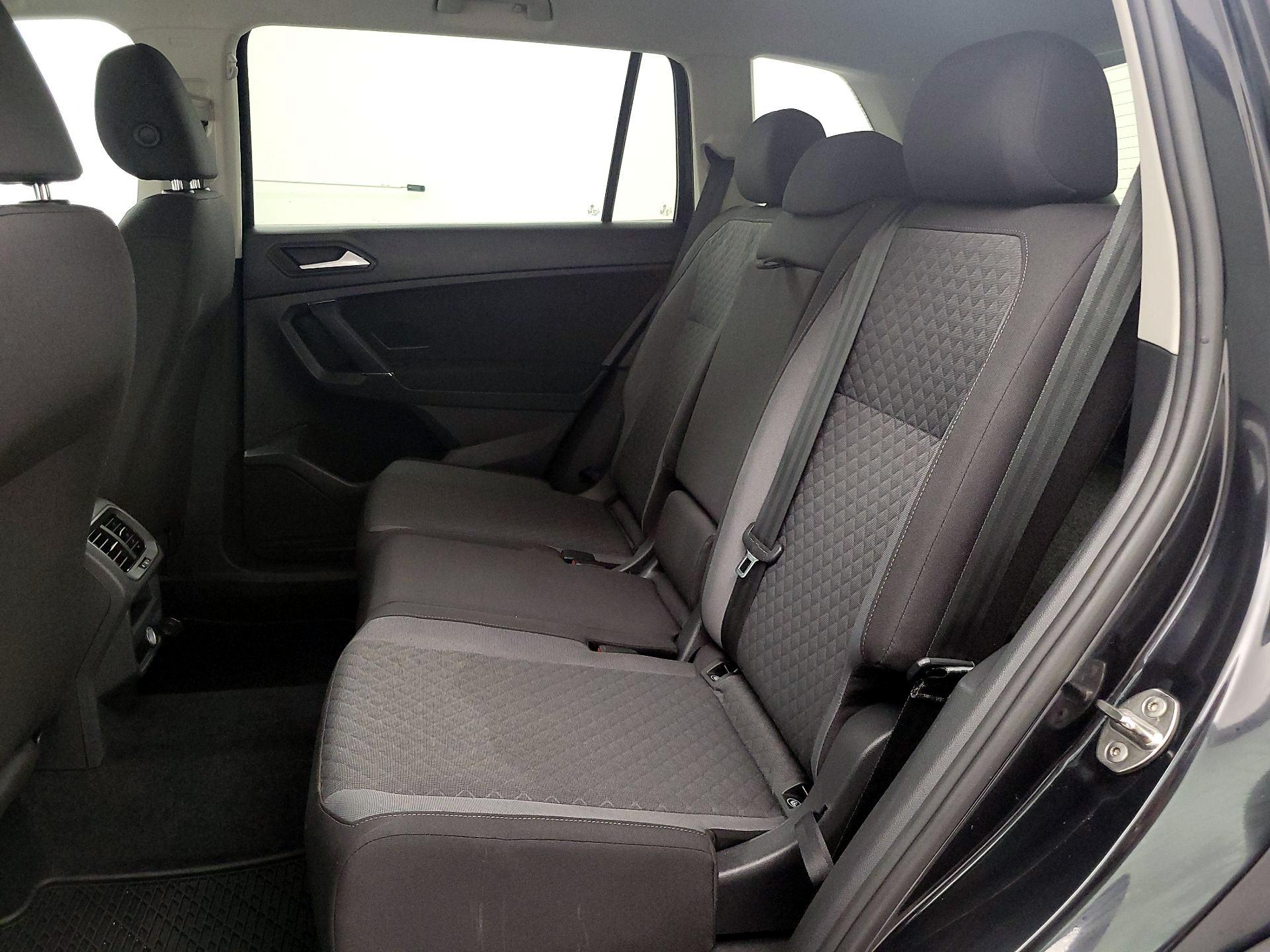 Thumbnail: 2020 Volkswagen Tiguan - 19