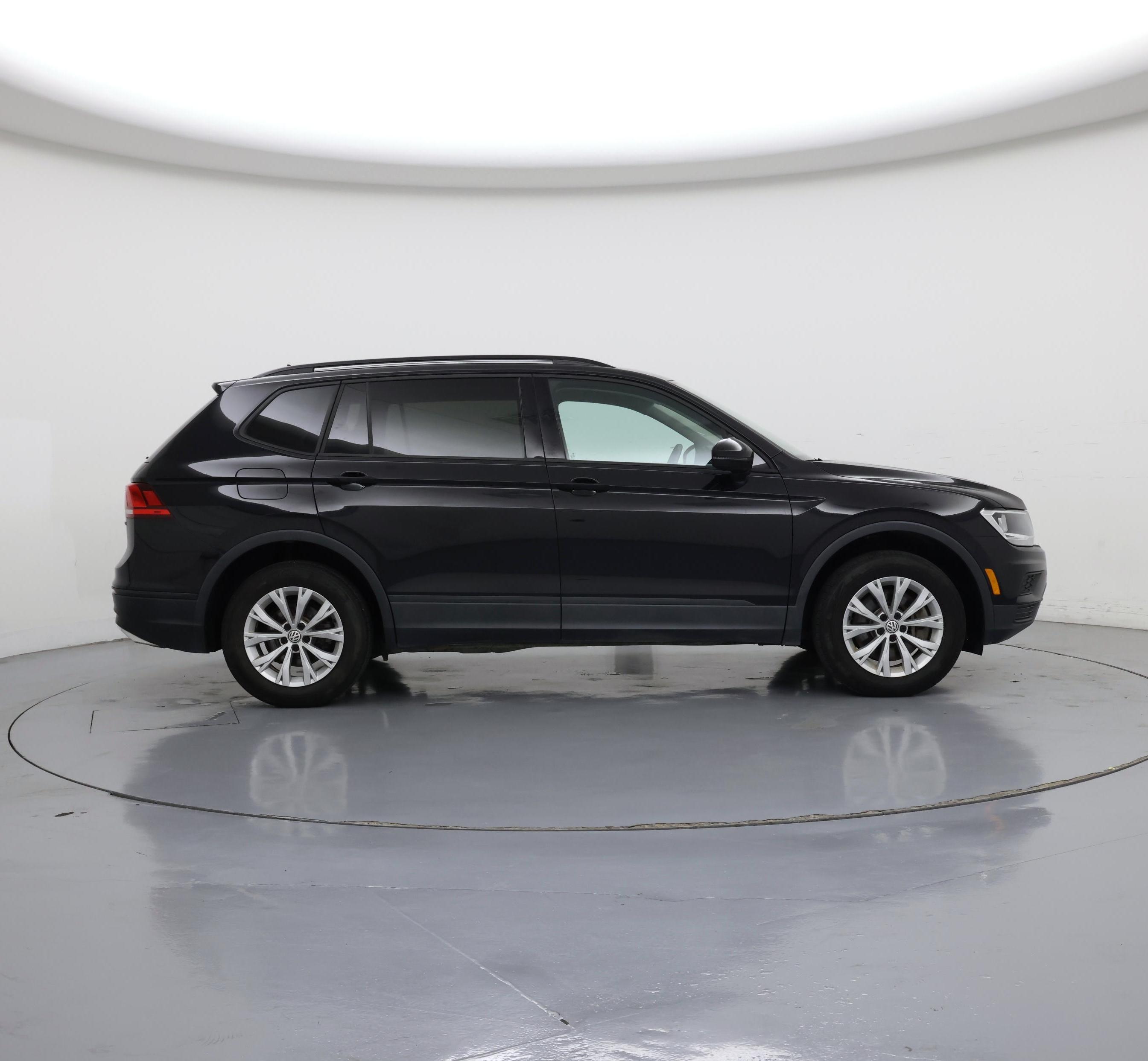 Thumbnail: 2020 Volkswagen Tiguan - 7