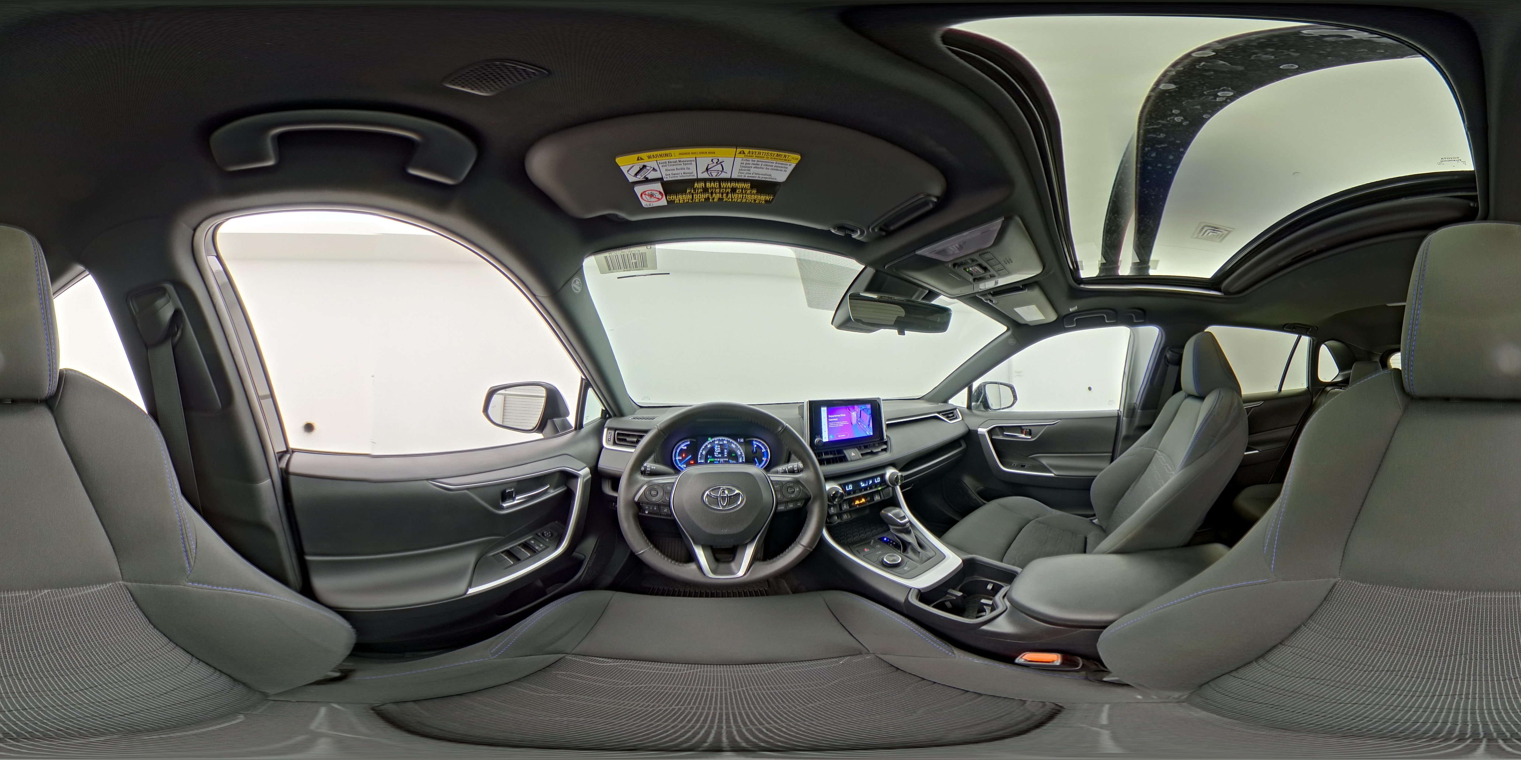 2024 Toyota RAV4 SE - Photo 28