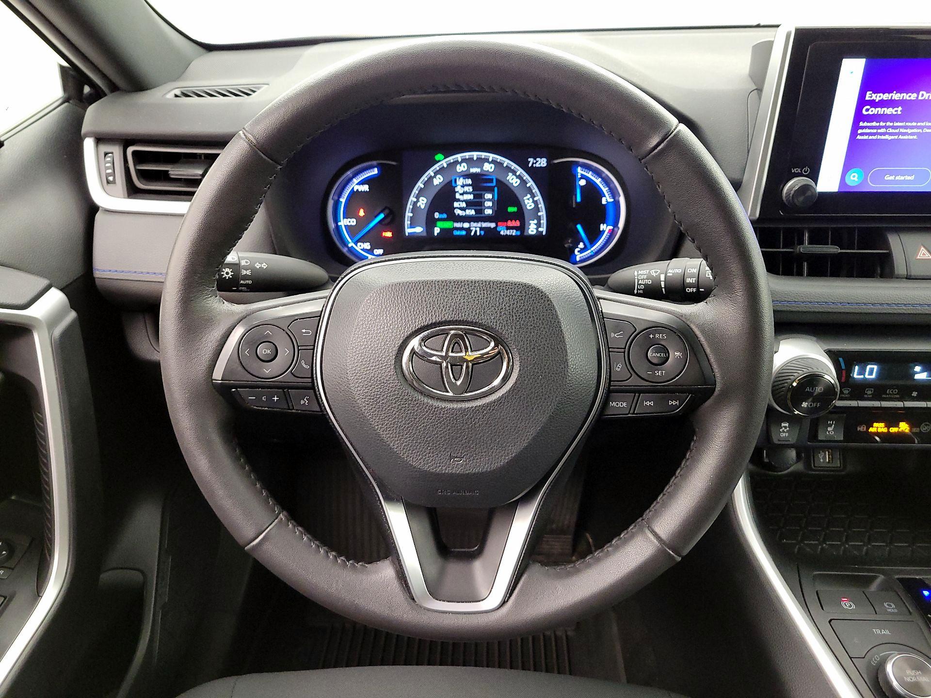 Thumbnail: 2024 Toyota RAV4 - 10