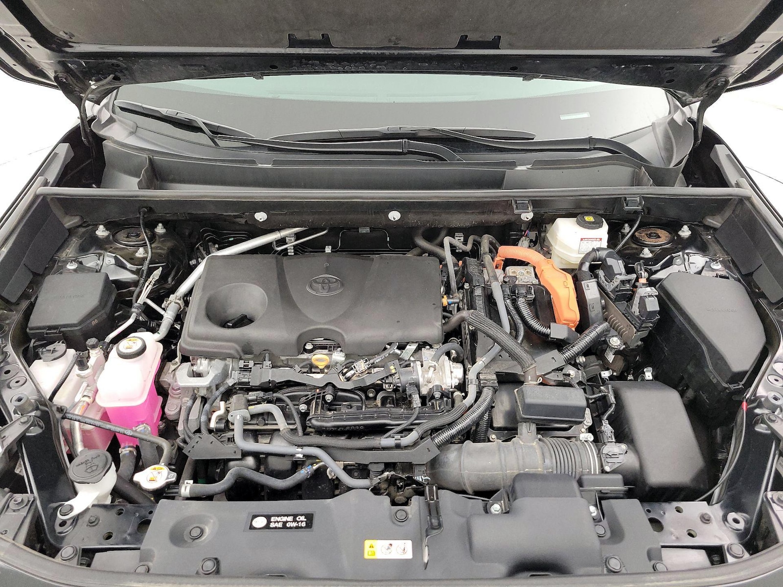 2024 Toyota RAV4 SE - Photo 24