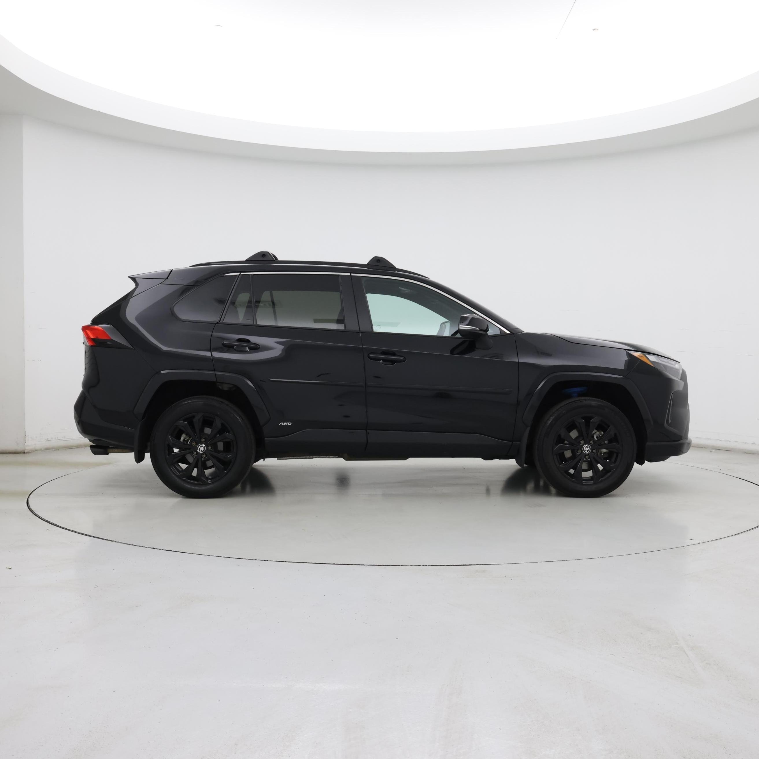 Thumbnail: 2024 Toyota RAV4 - 7