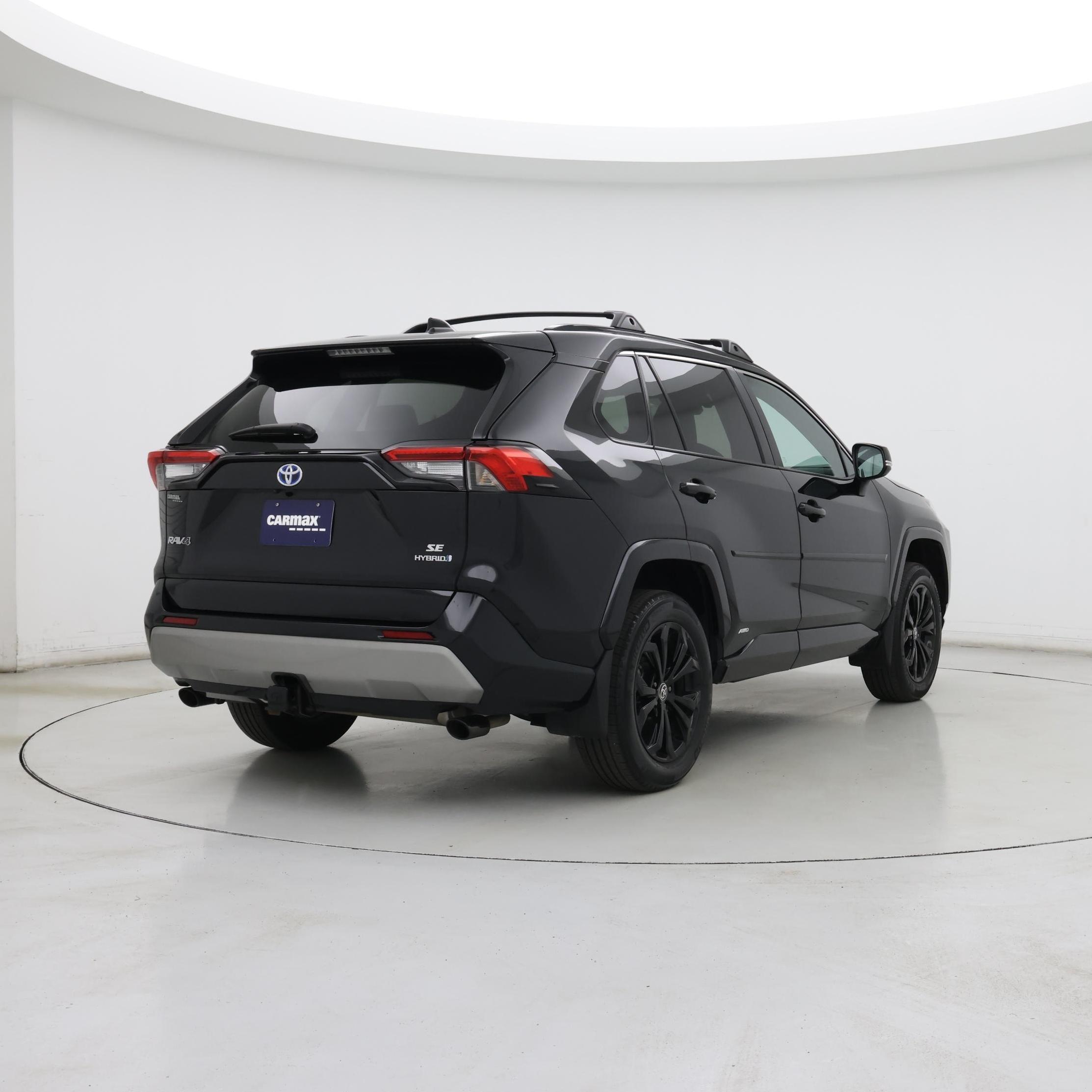 Thumbnail: 2024 Toyota RAV4 - 8