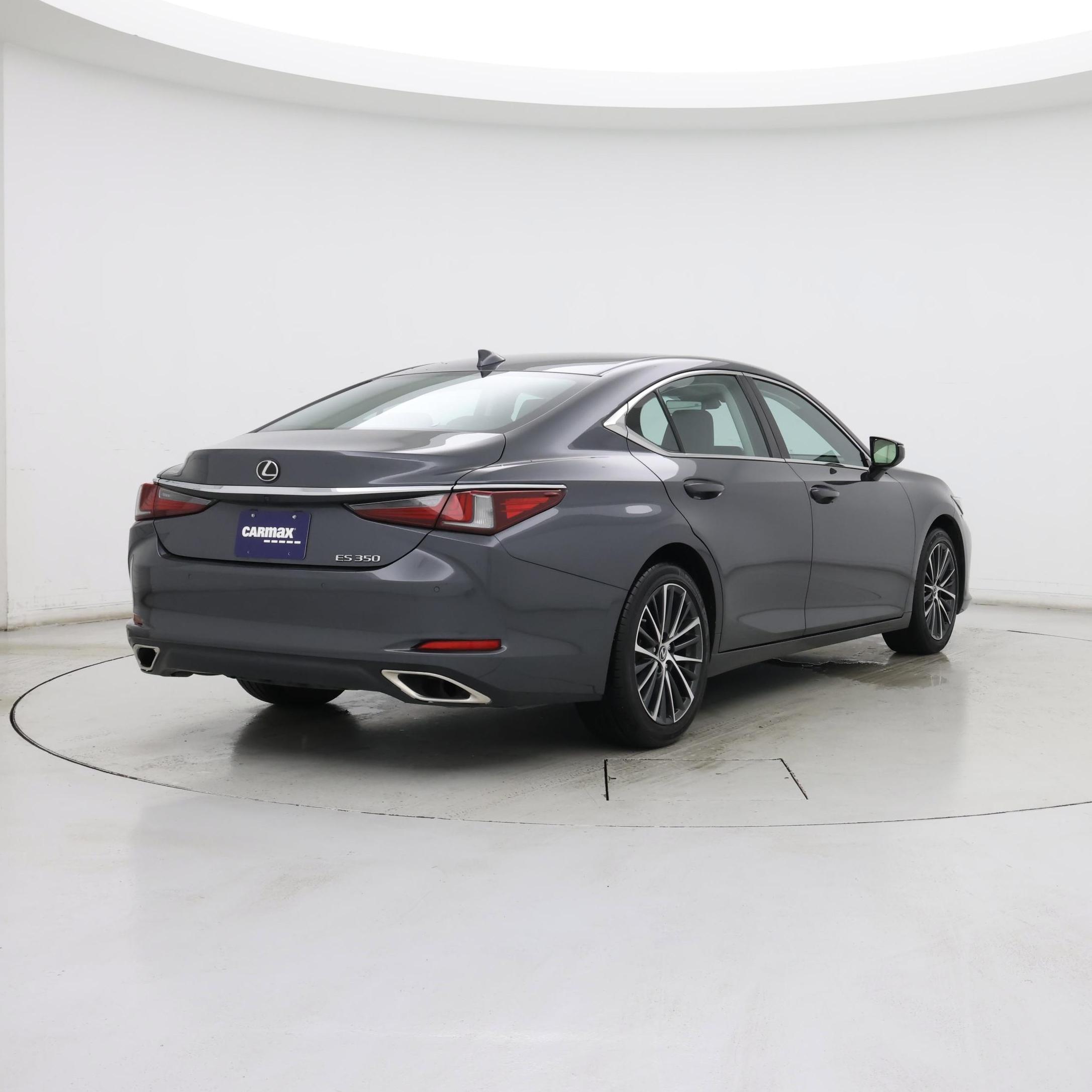 Thumbnail: 2022 Lexus ES - 8