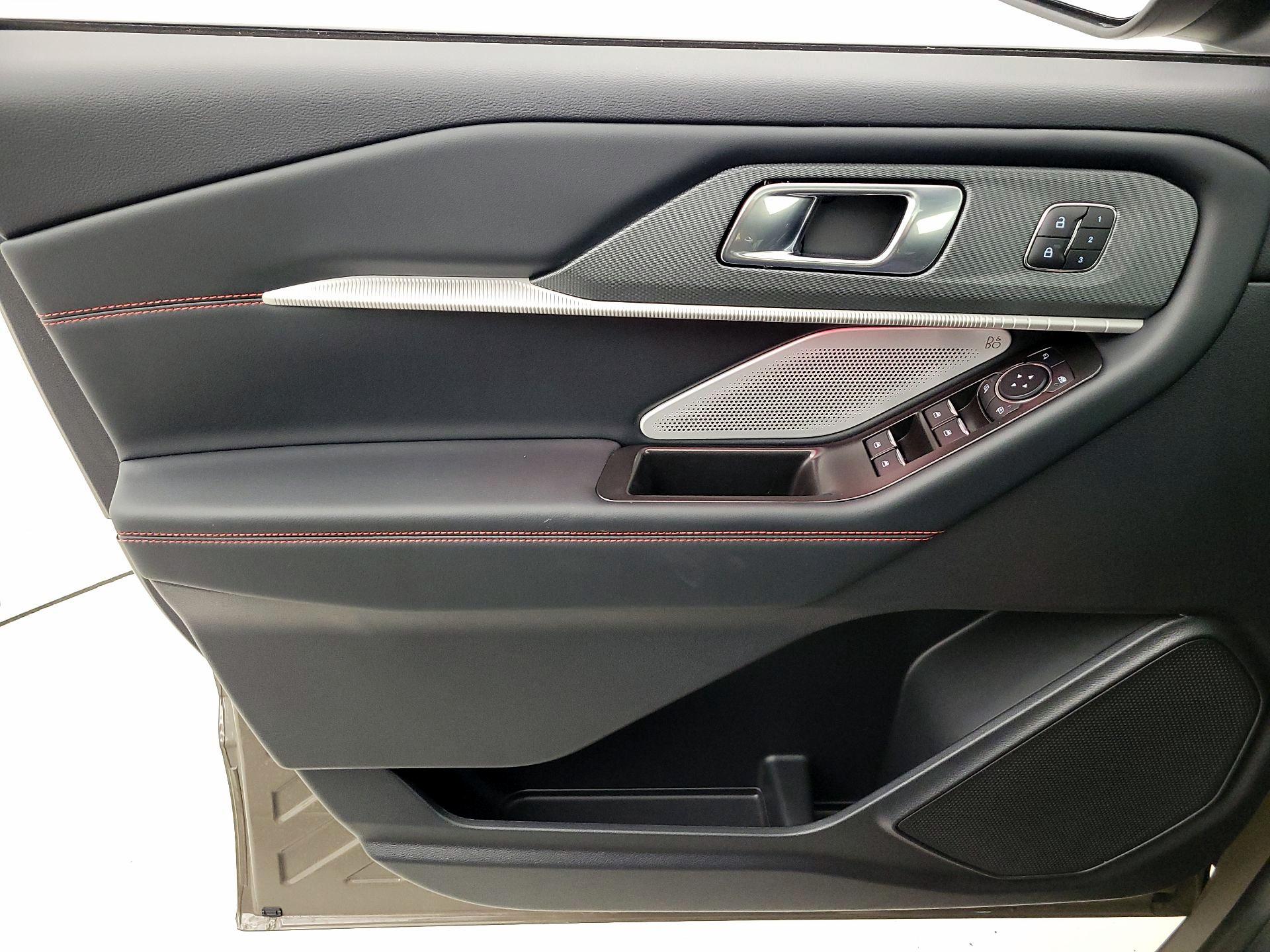 Thumbnail: 2026 Ford Explorer - 12