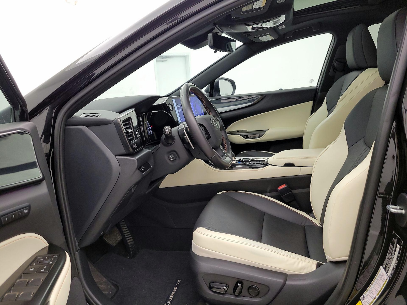 2024 Lexus NX 350 - Photo 12