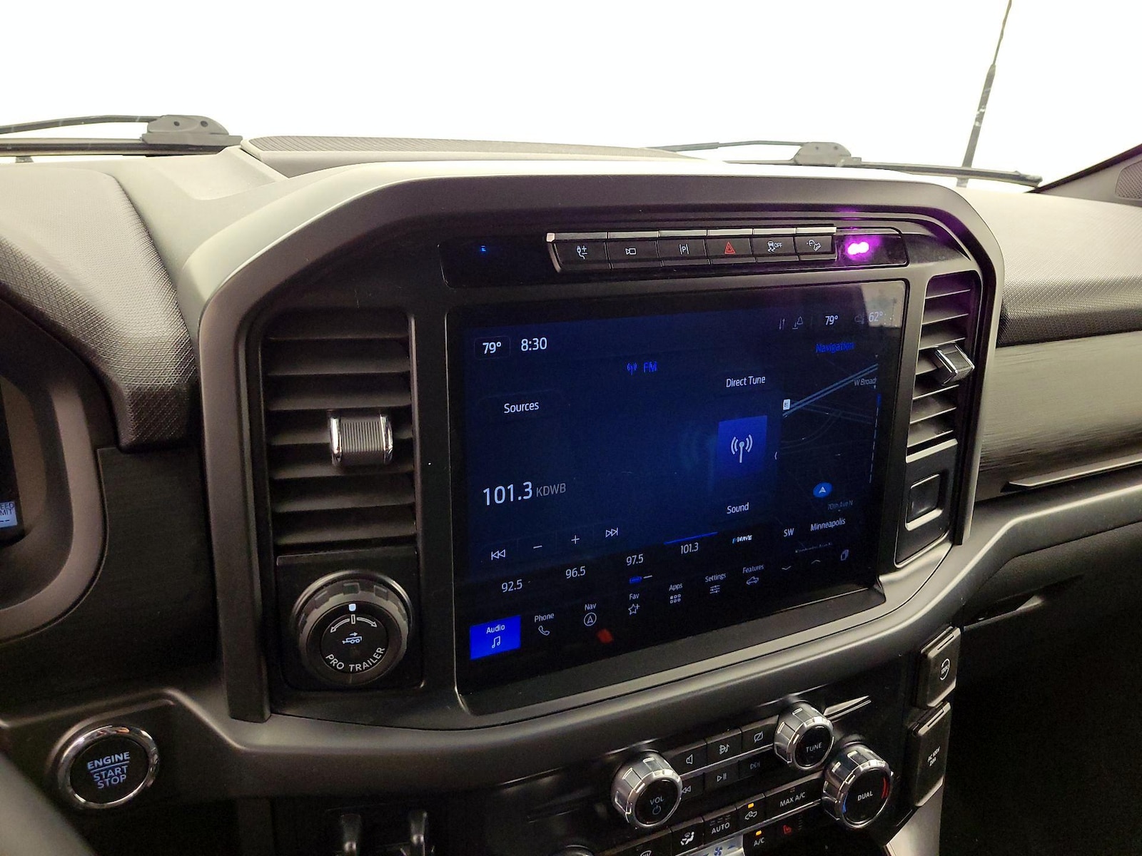 2024 Ford F-150 XLT - Photo 17