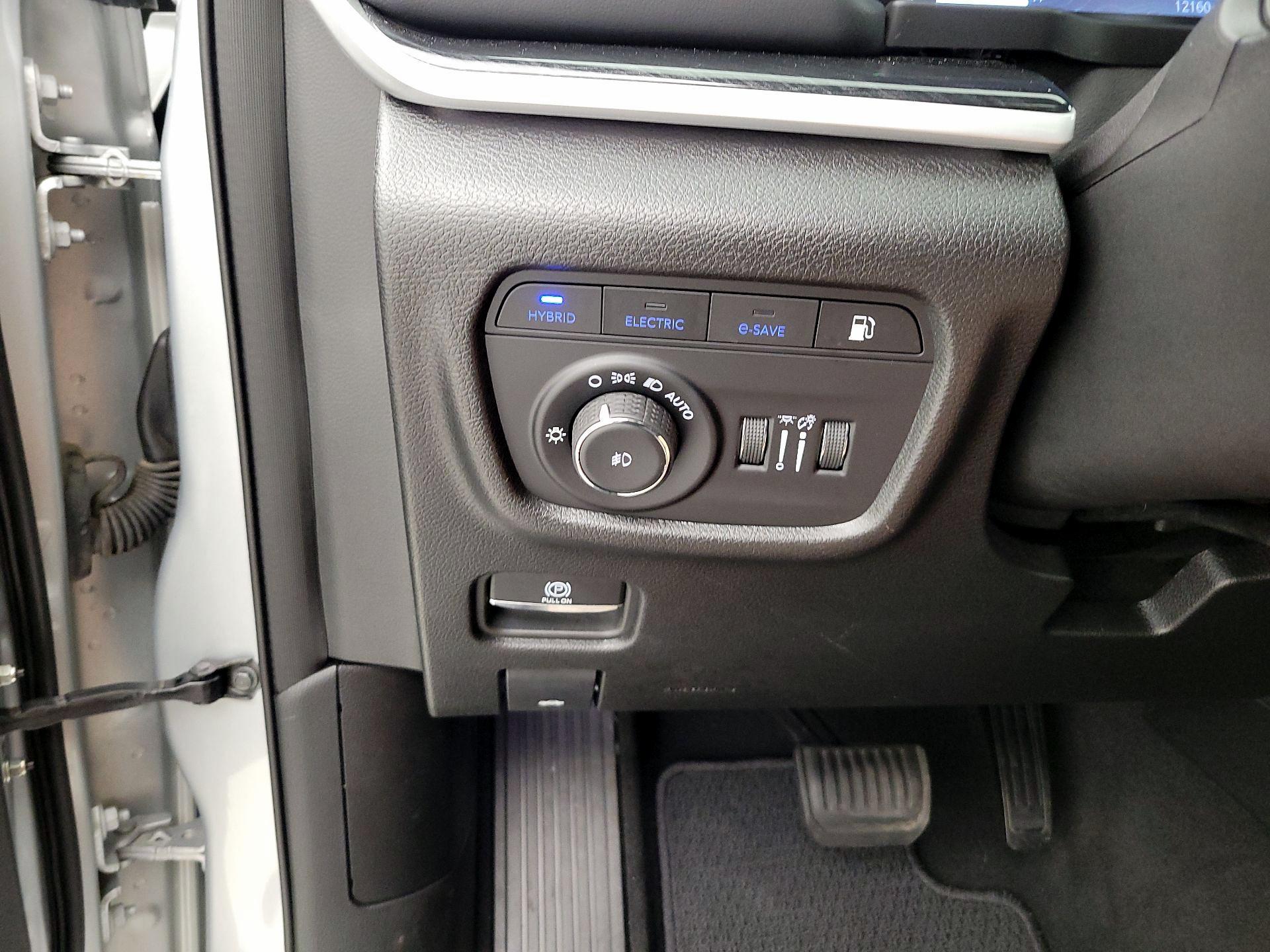 Thumbnail: 2023 Jeep Grand Cherokee - 13